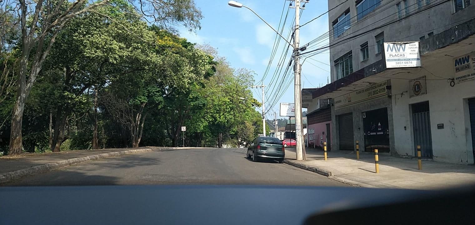 Street view near Republica Mandala, João Monlevade — © afonsopsantos (CC BY-SA · Mapillary)