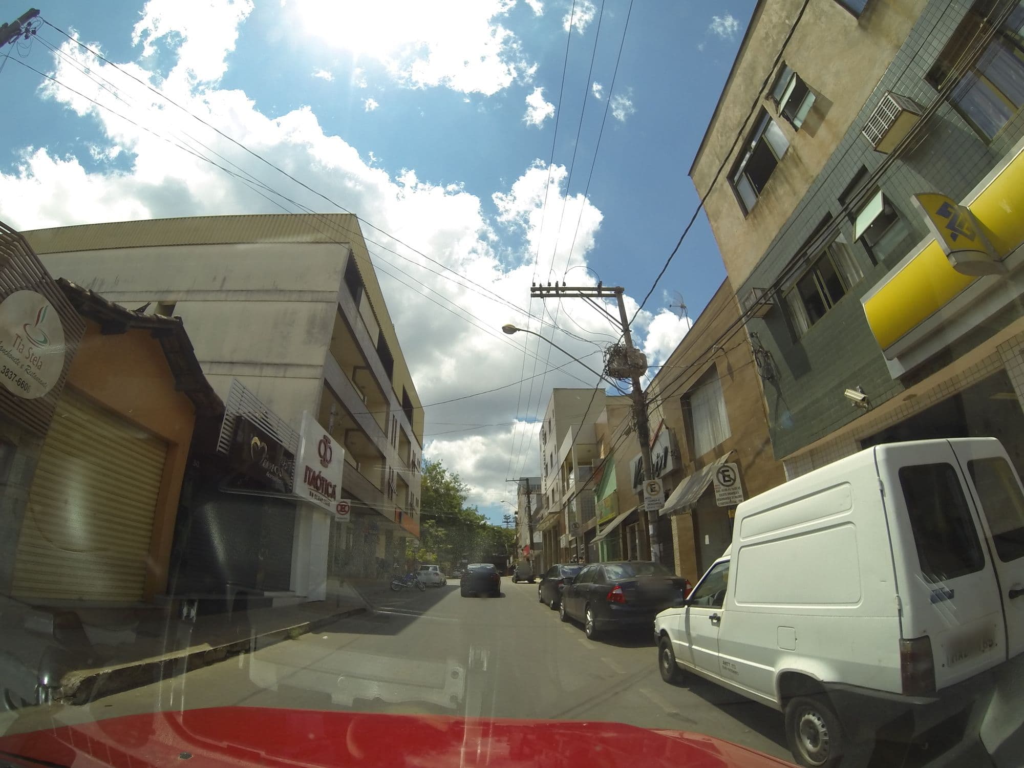 Street view near Hotel Senhor do Barão, Barão de Cocais — © gweber (CC BY-SA · Mapillary)