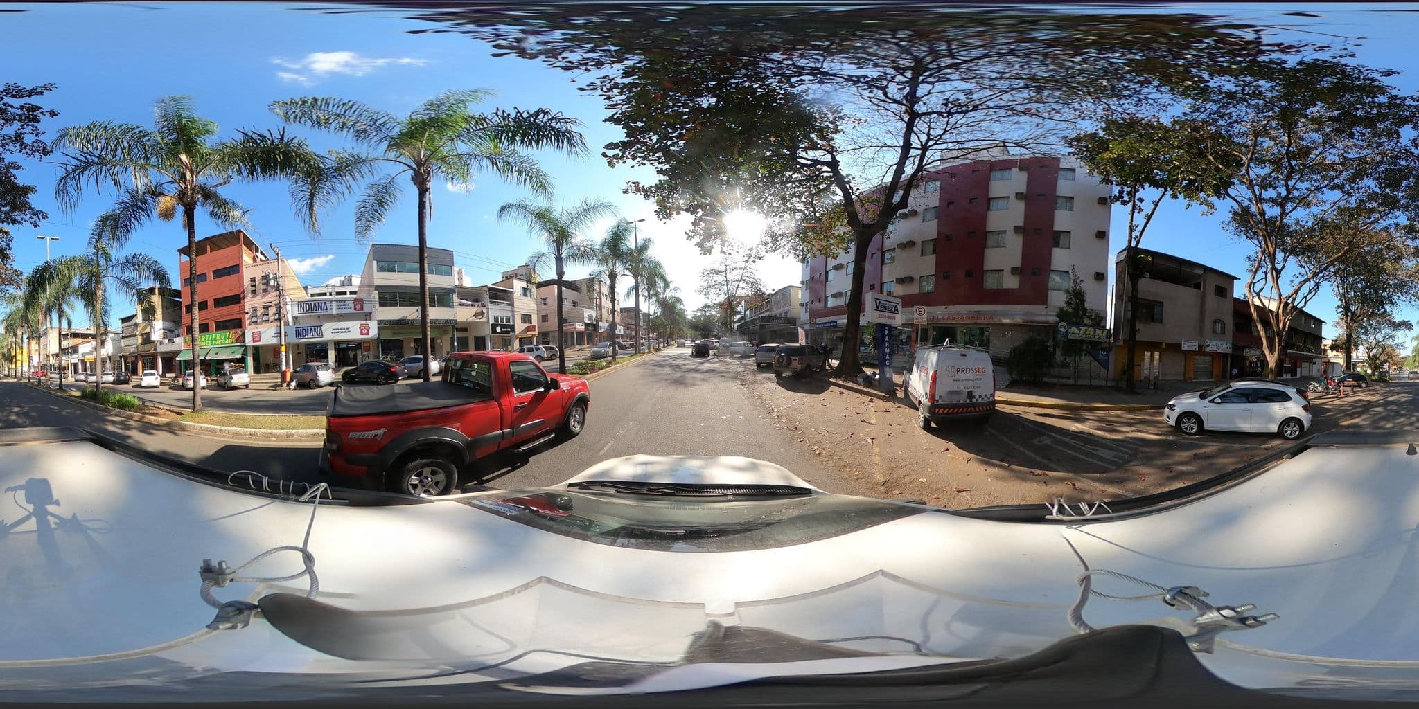 Street view near Hotel Castanheira, Ipatinga — © douglaslucas (CC BY-SA · Mapillary)