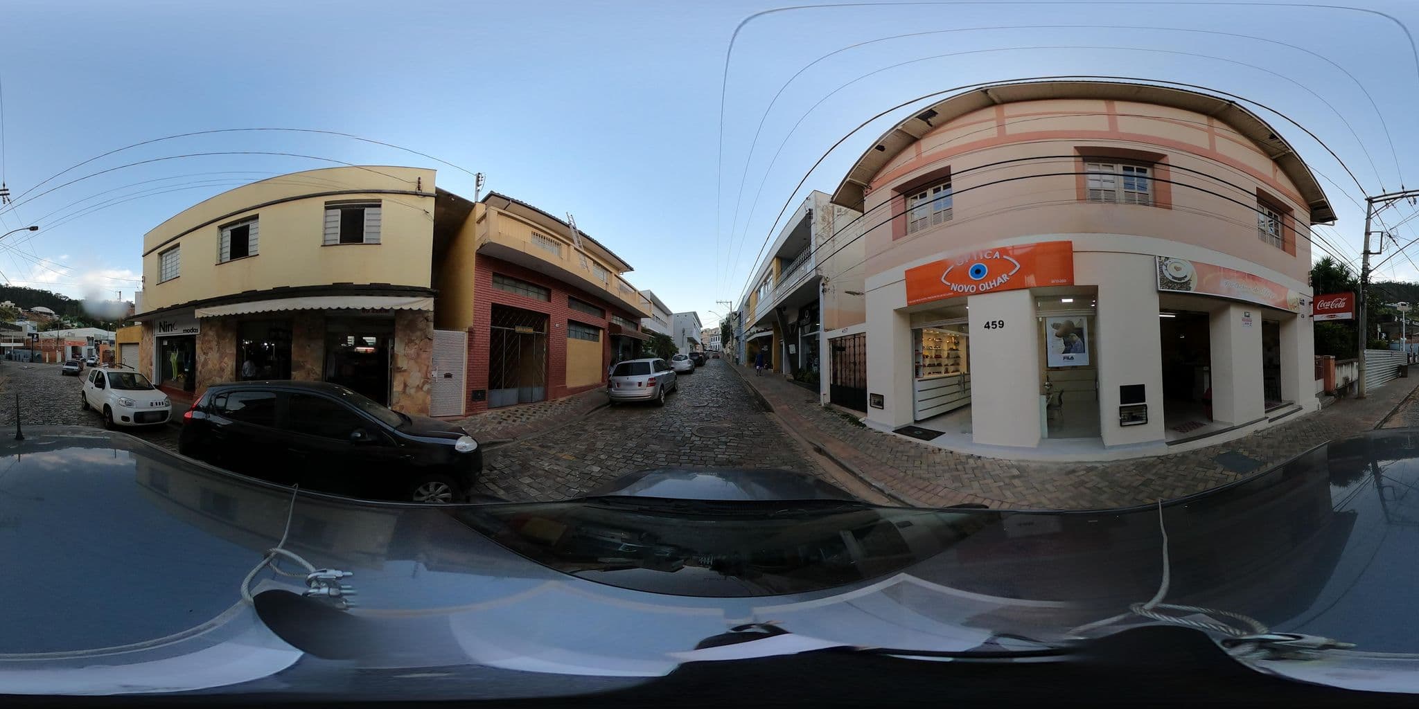 Street view near Gira Sol Palace Hotel, Nova Era — © douglaslucas (CC BY-SA · Mapillary)