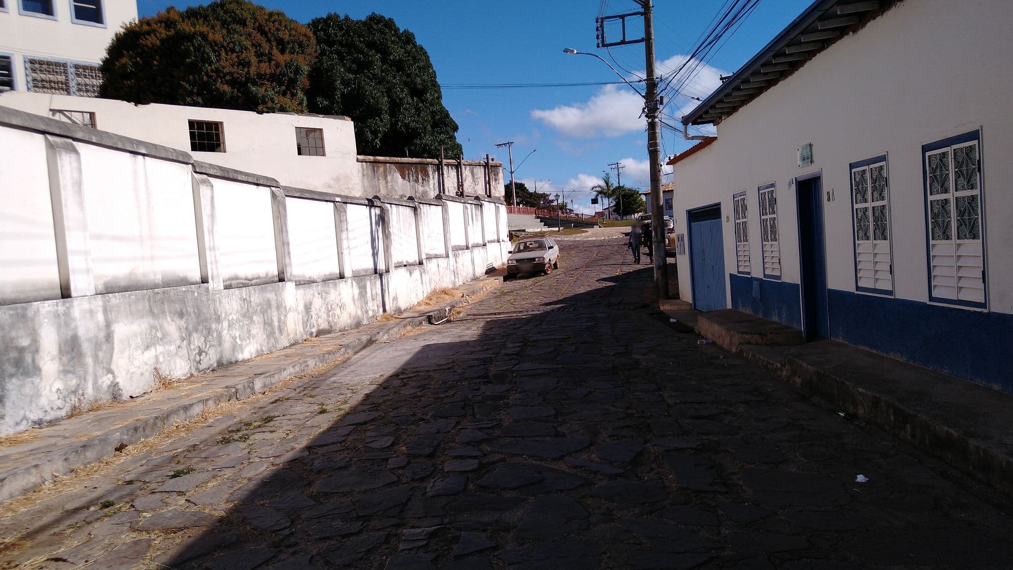 Street view near Pousada Arraial do Tijuco, Diamantina — © frankst (CC BY-SA · Mapillary)