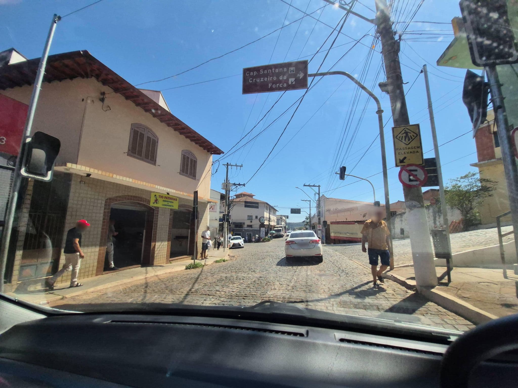 Street view near Pousada Ladeira da Santana, Conceição do Mato Dentro — © JoyceSC (CC BY-SA · Mapillary)