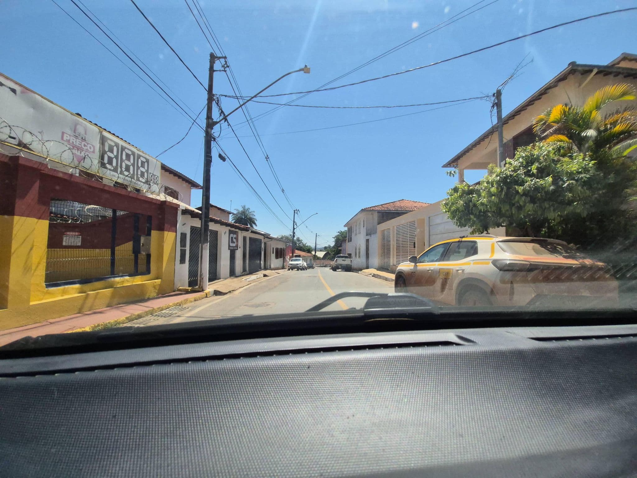 Street view near Pousada Bom Jesus, Conceição do Mato Dentro — © JoyceSC (CC BY-SA · Mapillary)