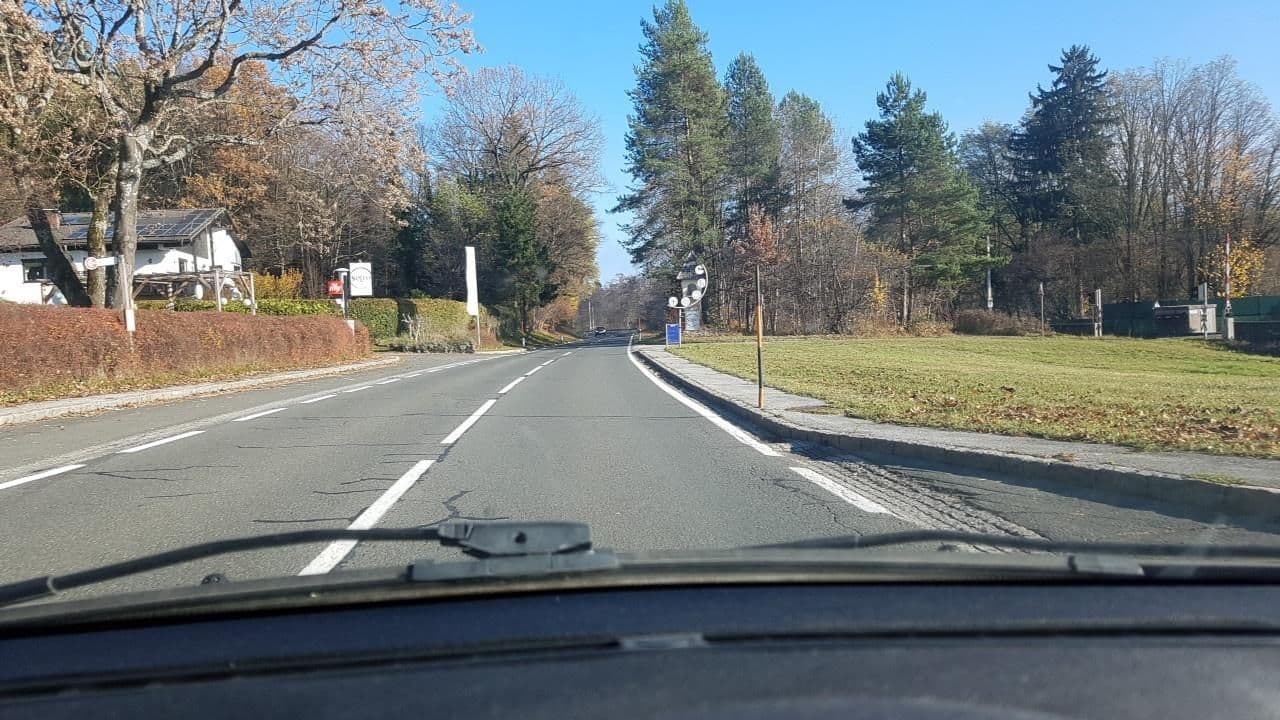 Street view near Soleo, Krumpendorf — © mik007 (CC BY-SA · Mapillary)