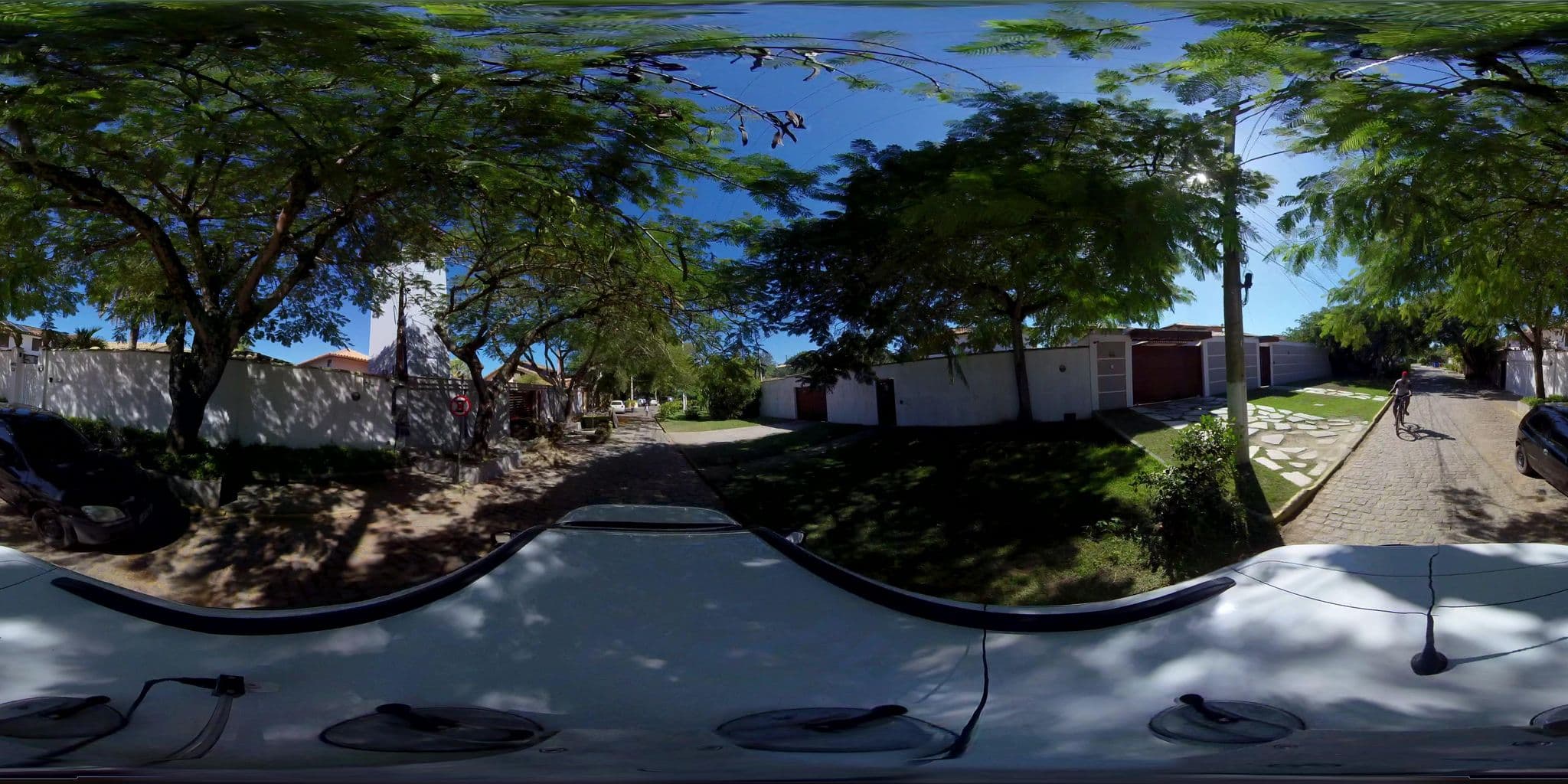 Street view near Vila Ferradura Mar, Armação dos Búzios — © 360 (CC BY-SA · Mapillary)