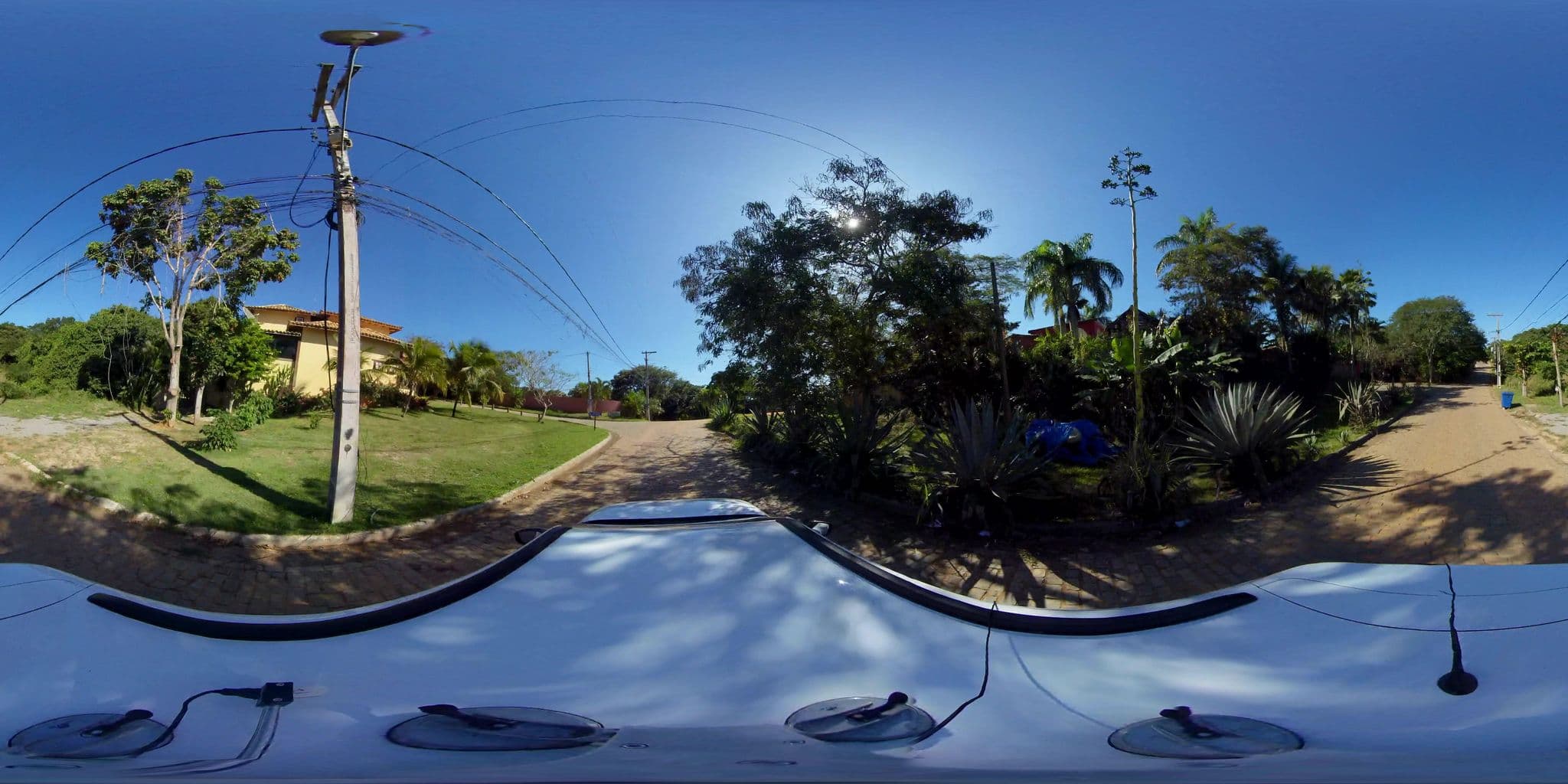 Street view near Pousada Alto da Ferradura, Armação dos Búzios — © 360 (CC BY-SA · Mapillary)
