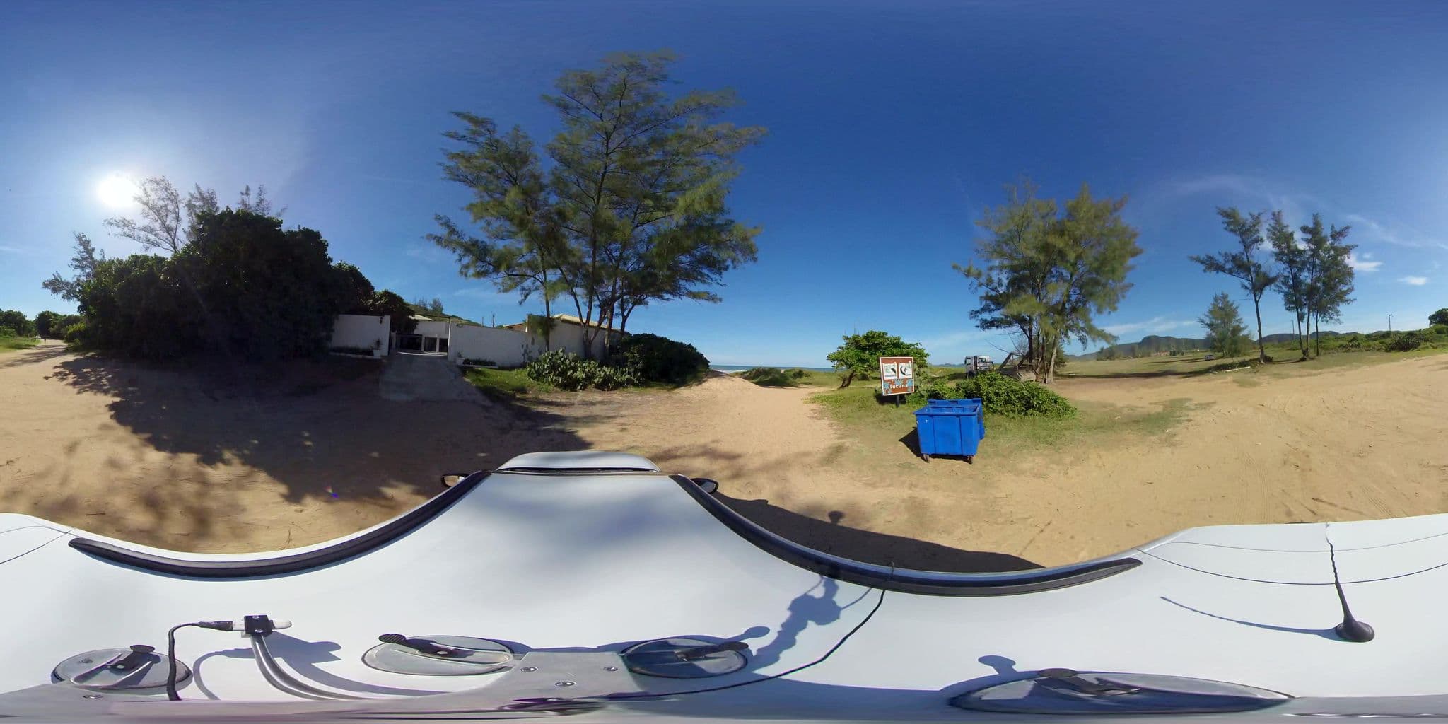 Street view near Pousada Deck De Búzios, Armação dos Búzios — © 360 (CC BY-SA · Mapillary)