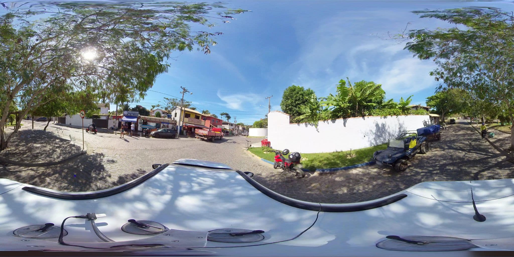 Street view near Villa Porto Royal, Armação dos Búzios — © 360 (CC BY-SA · Mapillary)