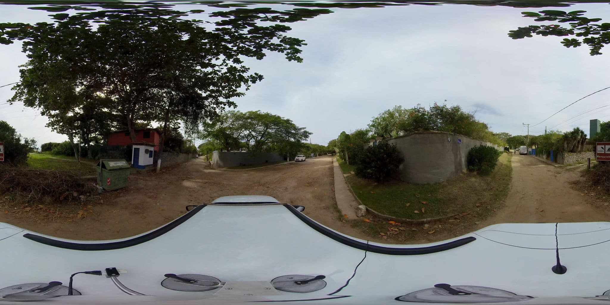 Street view near Splash Park Hotel Club, Armação dos Búzios — © 360 (CC BY-SA · Mapillary)