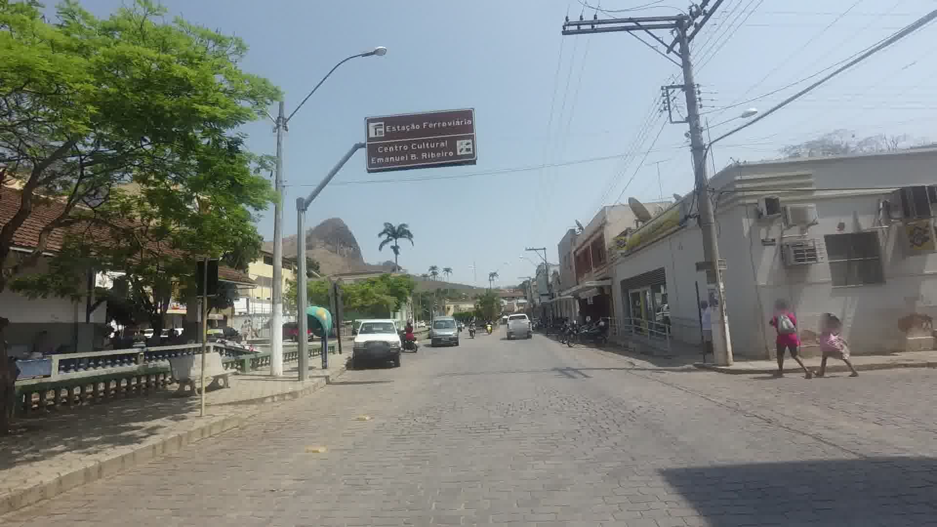 Street view near Hotel Santa Teresinha, Muqui — © skippern (CC BY-SA · Mapillary)