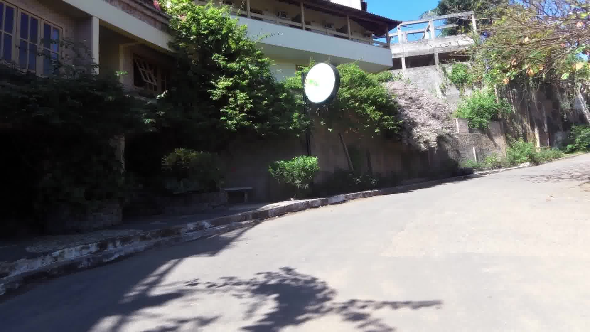 Street view near Pousada Enseada Verde, Guarapari — © skippern (CC BY-SA · Mapillary)
