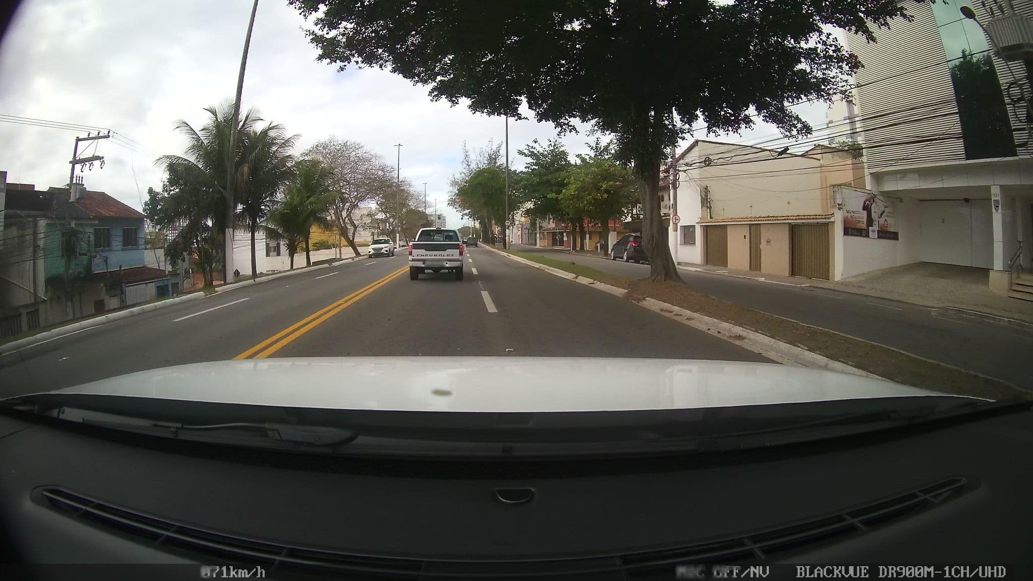 Street view near Pousada das Oliveiras, Macaé — © kaart_2 (CC BY-SA · Mapillary)