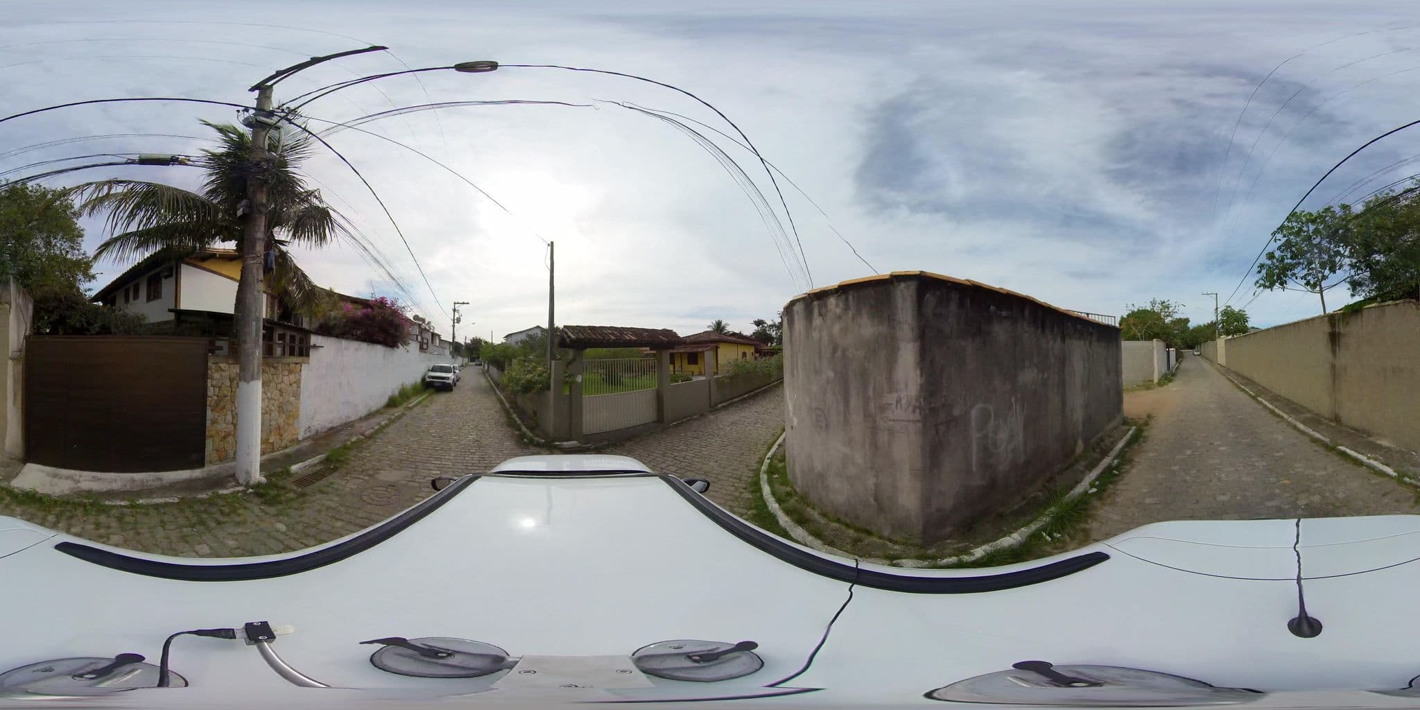 Street view near Condo Manguinhos Doble Flat, Armação dos Búzios — © 360 (CC BY-SA · Mapillary)