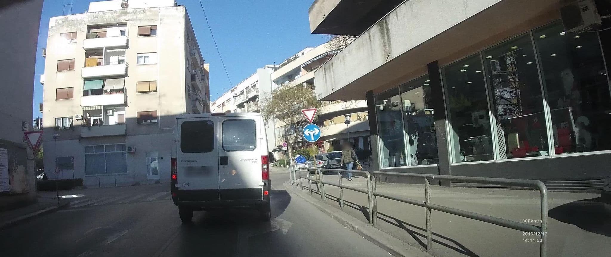 Street view near The Harmony Rooms, Split — © idelac (CC BY-SA · Mapillary)
