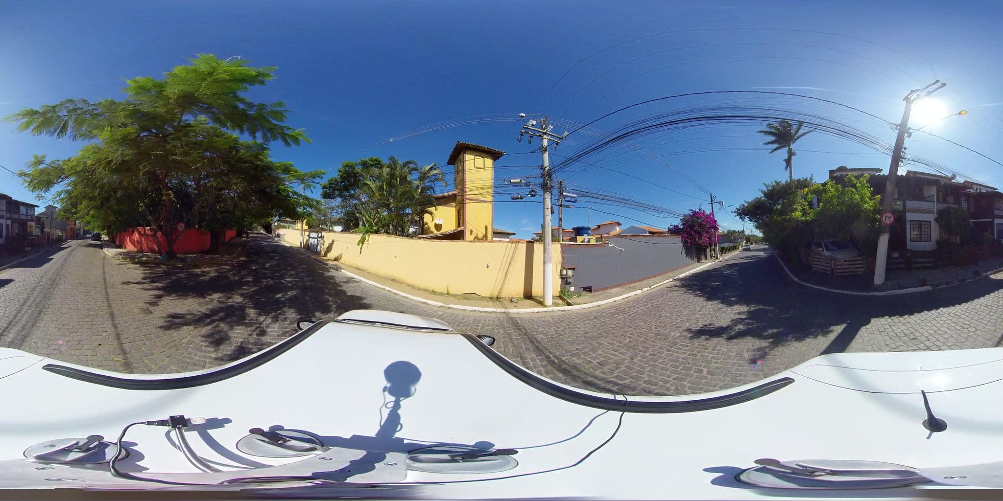 Street view near Pousada Costa do Sol, Armação dos Búzios — © 360 (CC BY-SA · Mapillary)