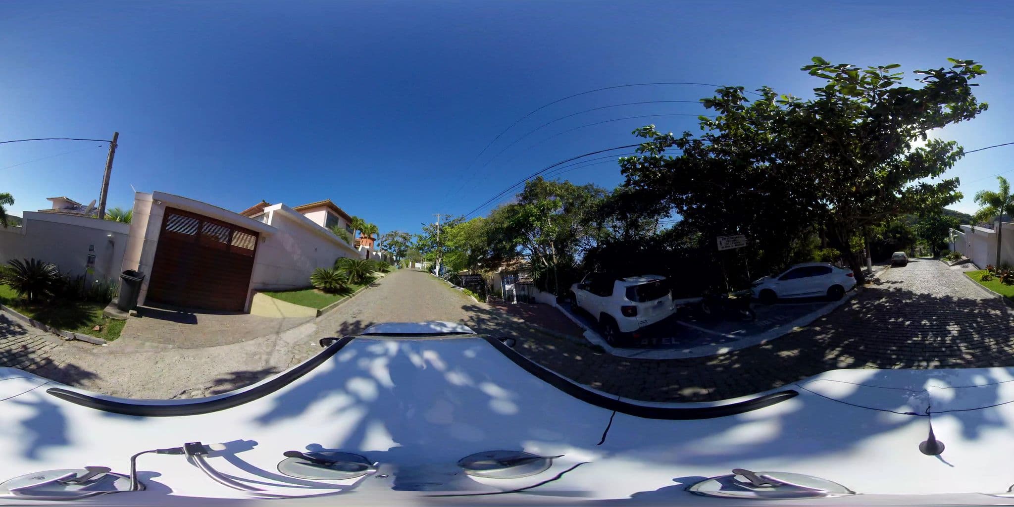 Street view near Pousada Canto da Lira, Armação dos Búzios — © 360 (CC BY-SA · Mapillary)