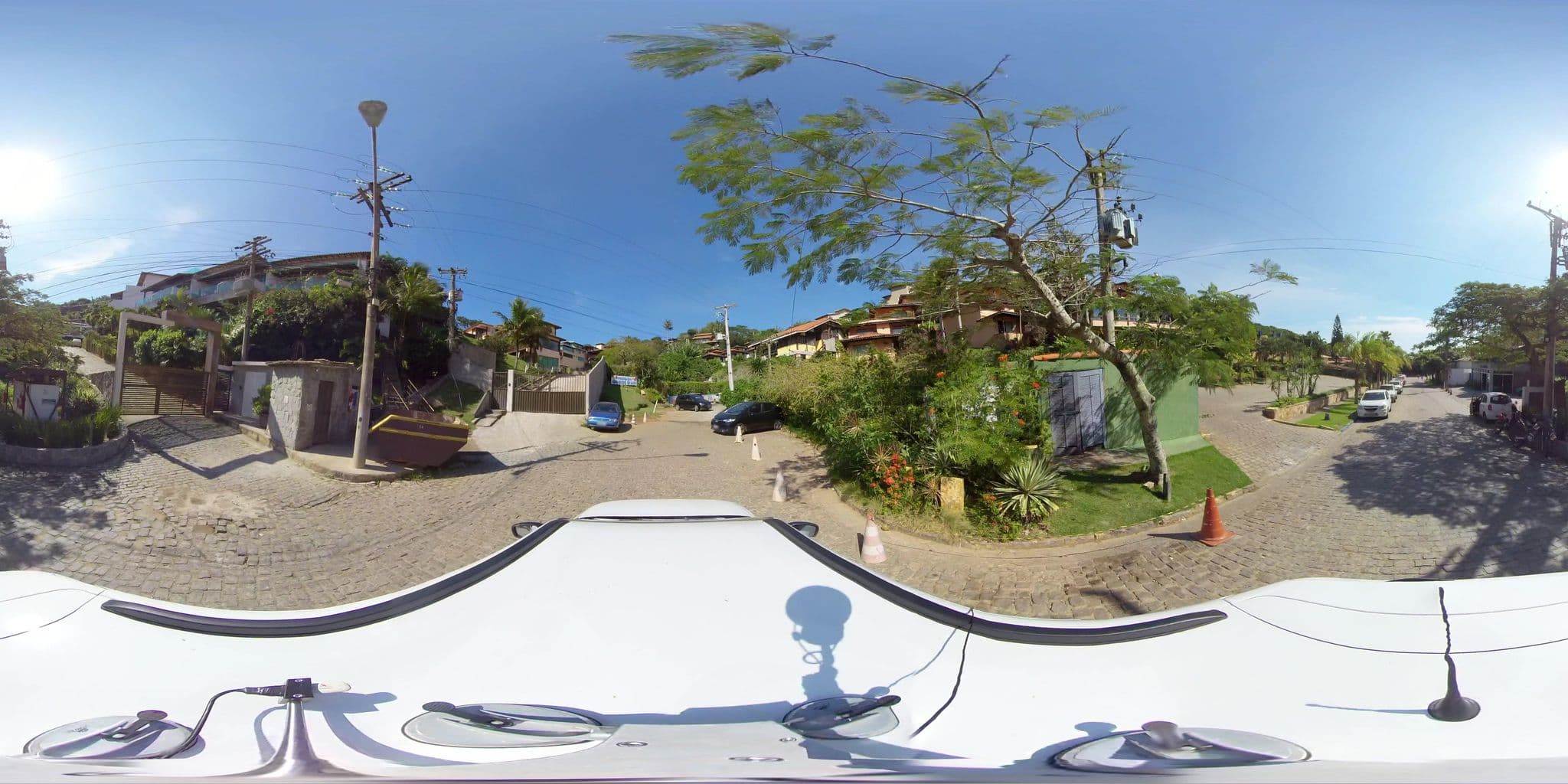 Street view near Aguazul, Armação dos Búzios — © 360 (CC BY-SA · Mapillary)