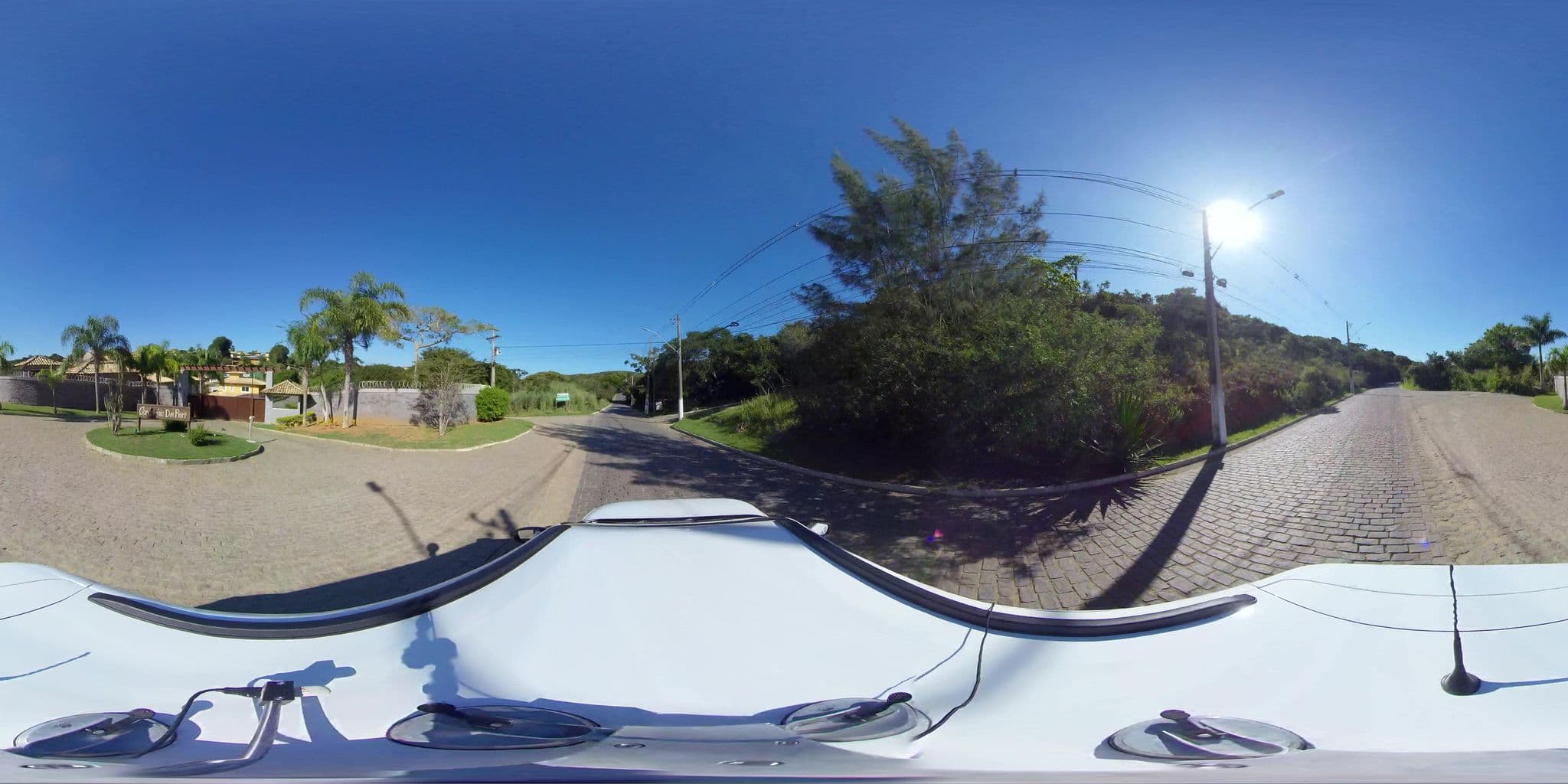 Street view near Guest House Brazil, Armação dos Búzios — © 360 (CC BY-SA · Mapillary)