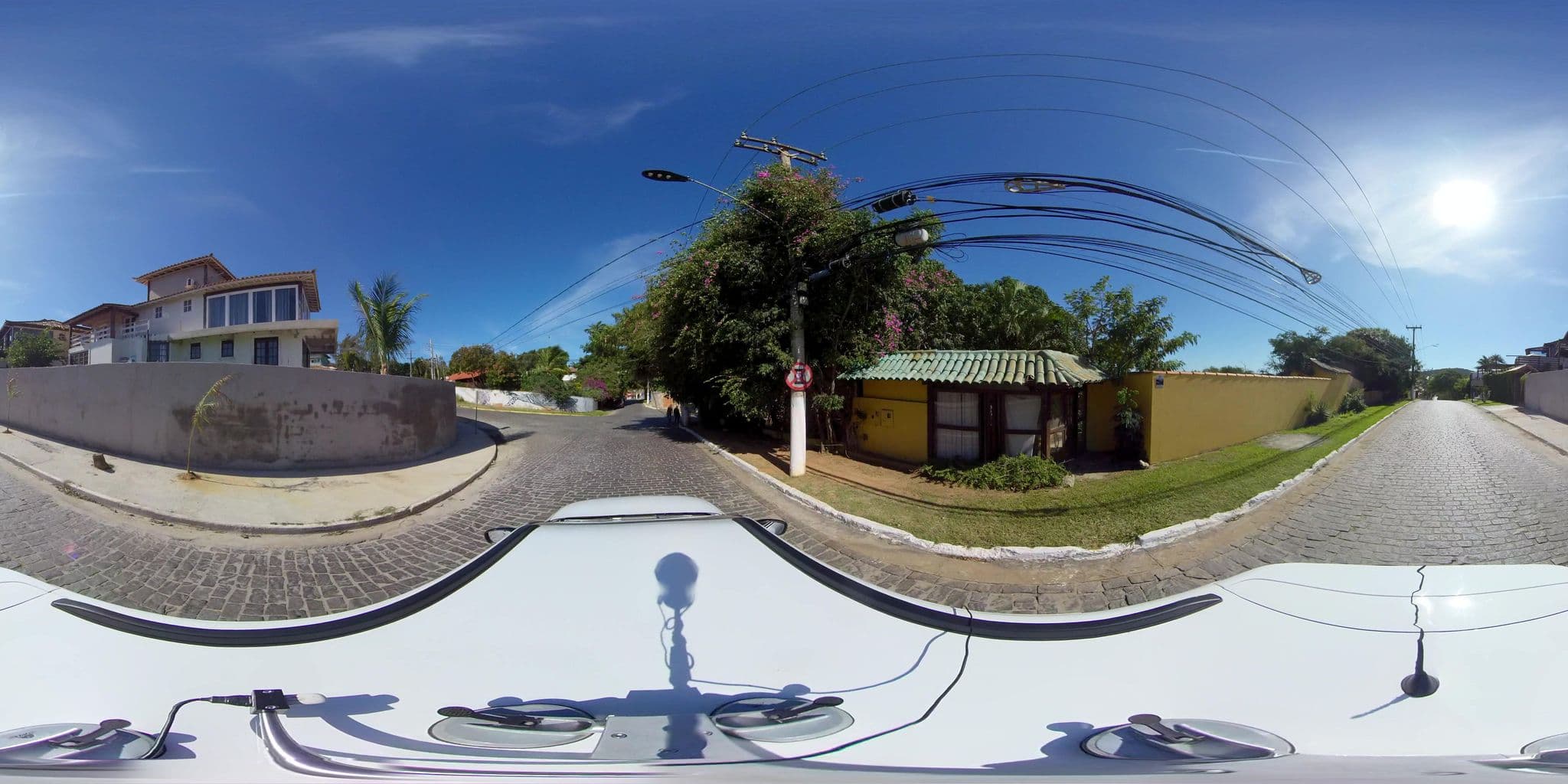 Street view near Pousada Telhado Verde, Armação dos Búzios — © 360 (CC BY-SA · Mapillary)