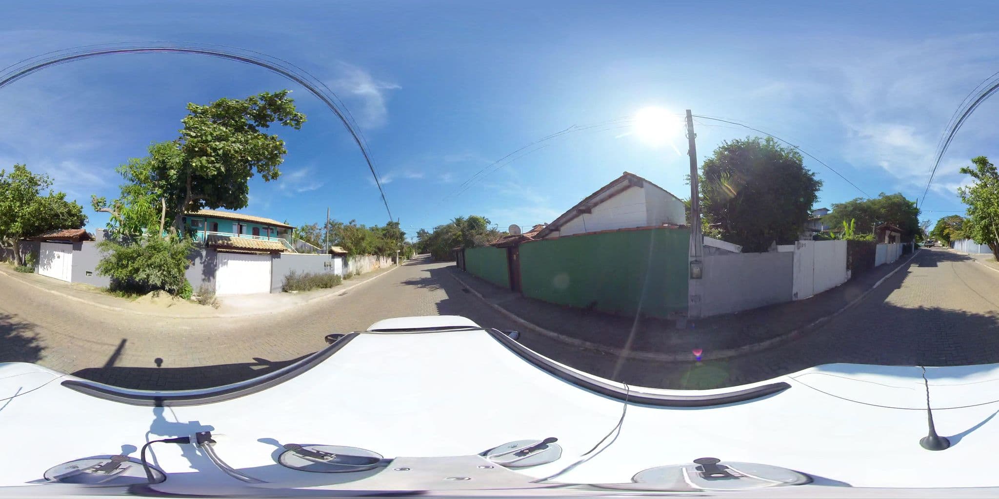 Street view near Casa da Árvore, Armação dos Búzios — © 360 (CC BY-SA · Mapillary)