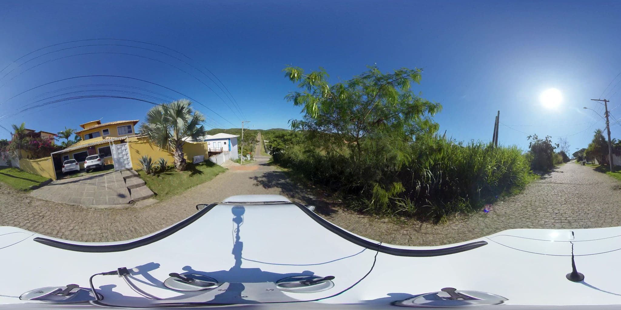 Street view near Estalagem Mama Neli, Armação dos Búzios — © 360 (CC BY-SA · Mapillary)