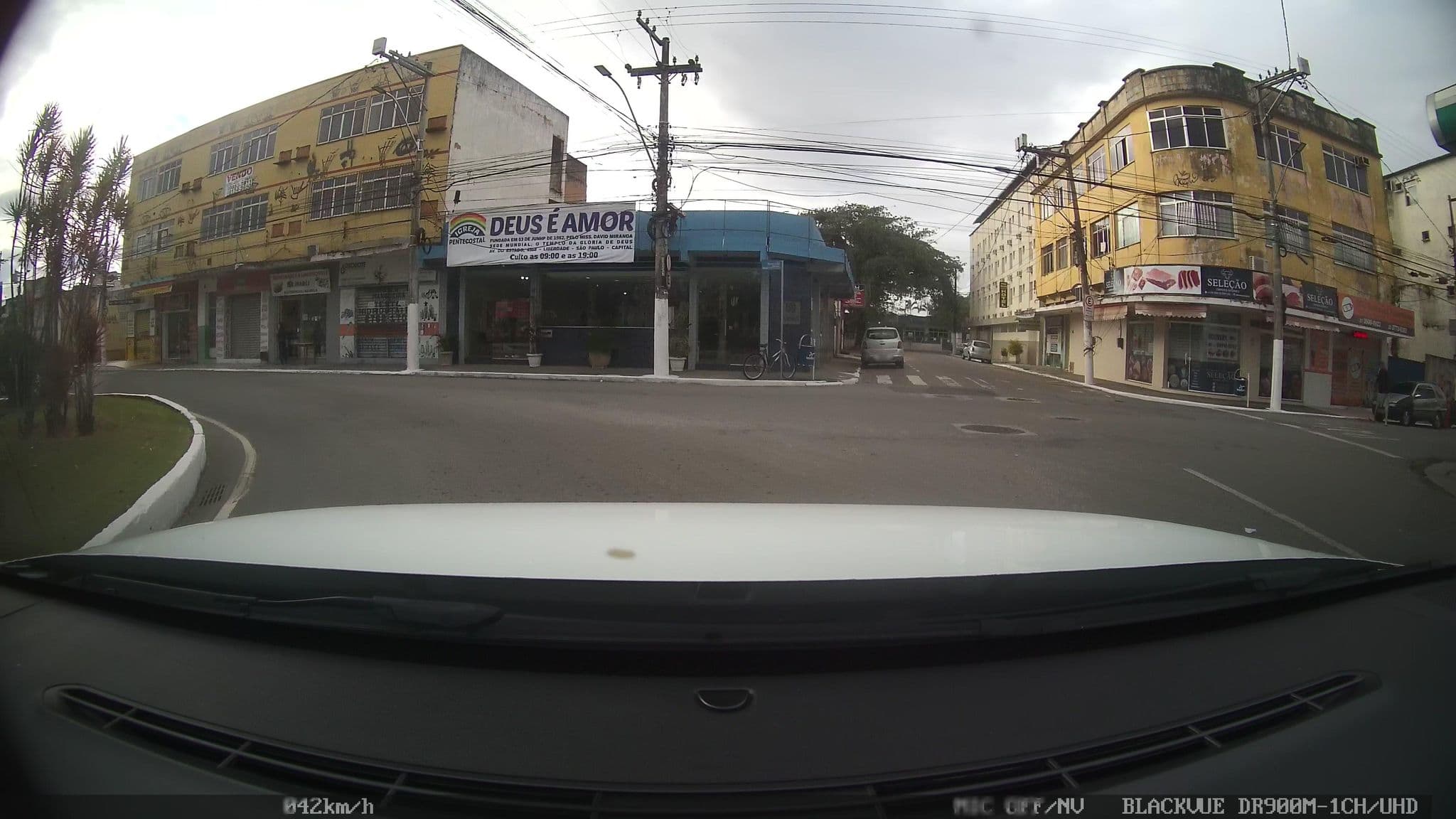 Street view near Praia Palace Hotel, Macaé — © kaart_2 (CC BY-SA · Mapillary)