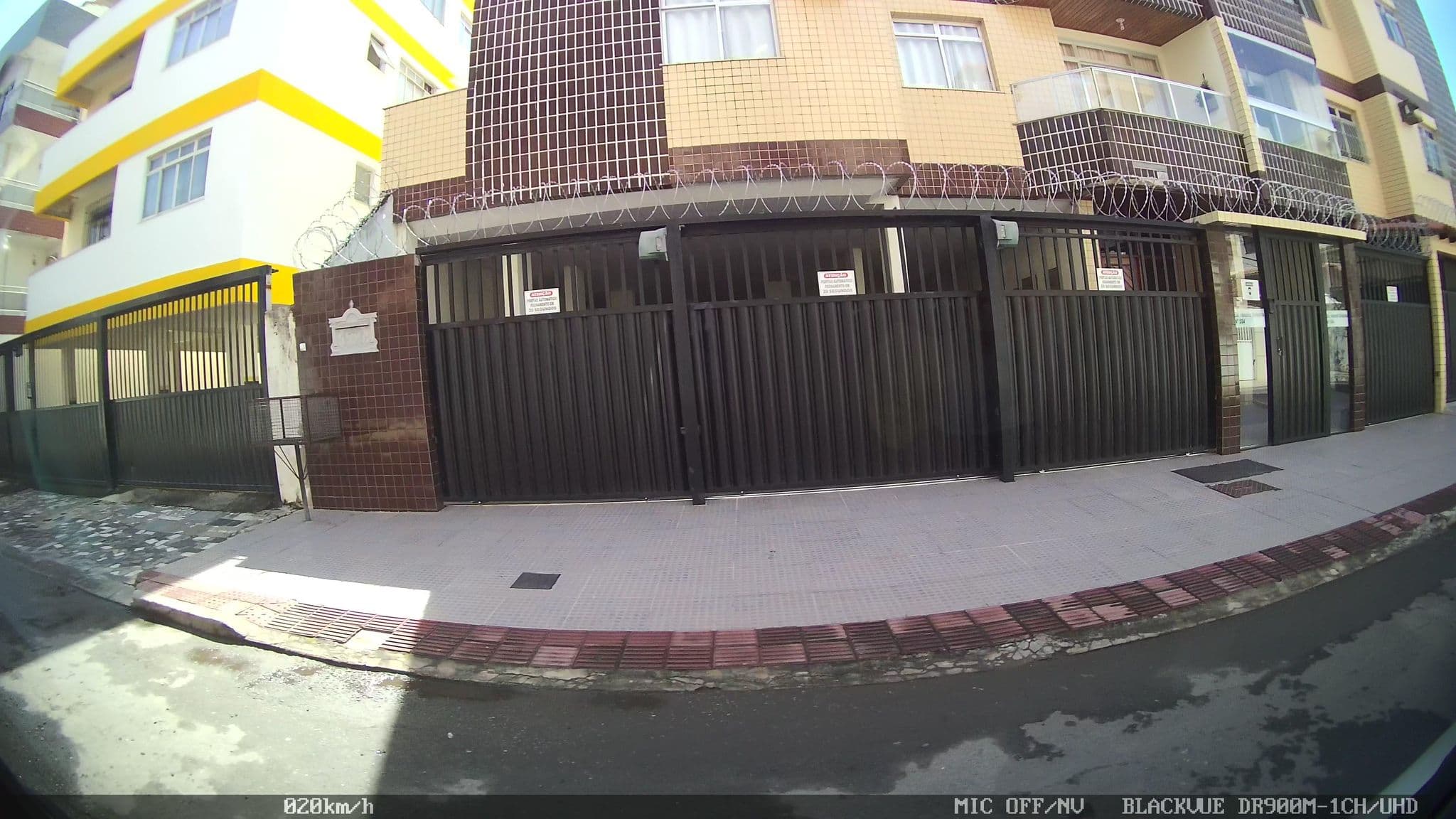 Street view near Edificio Joao Meira, Guarapari — © kaart_2 (CC BY-SA · Mapillary)