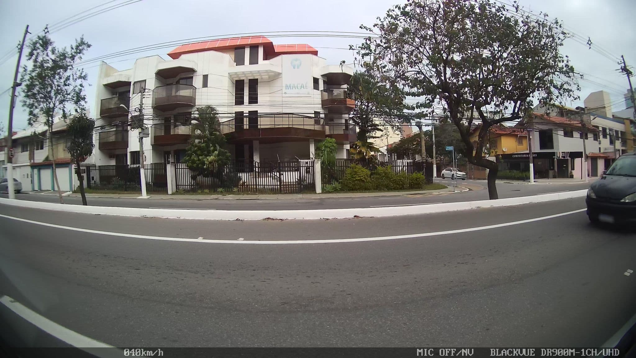 Street view near Pousada Acapulco, Macaé — © kaart_2 (CC BY-SA · Mapillary)