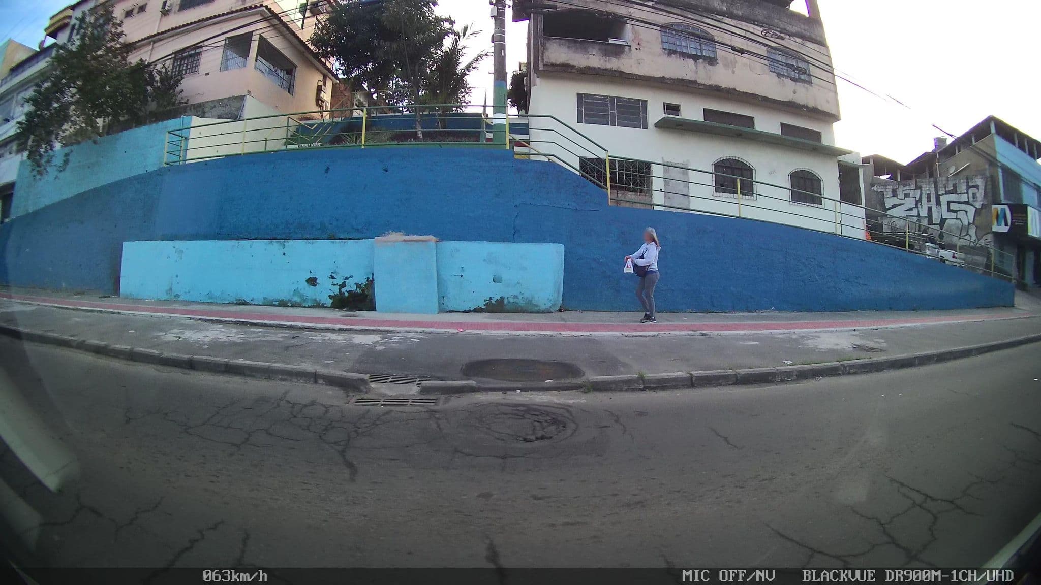 Street view near Hotel Costa da Praia, Vitória — © kaart_2 (CC BY-SA · Mapillary)