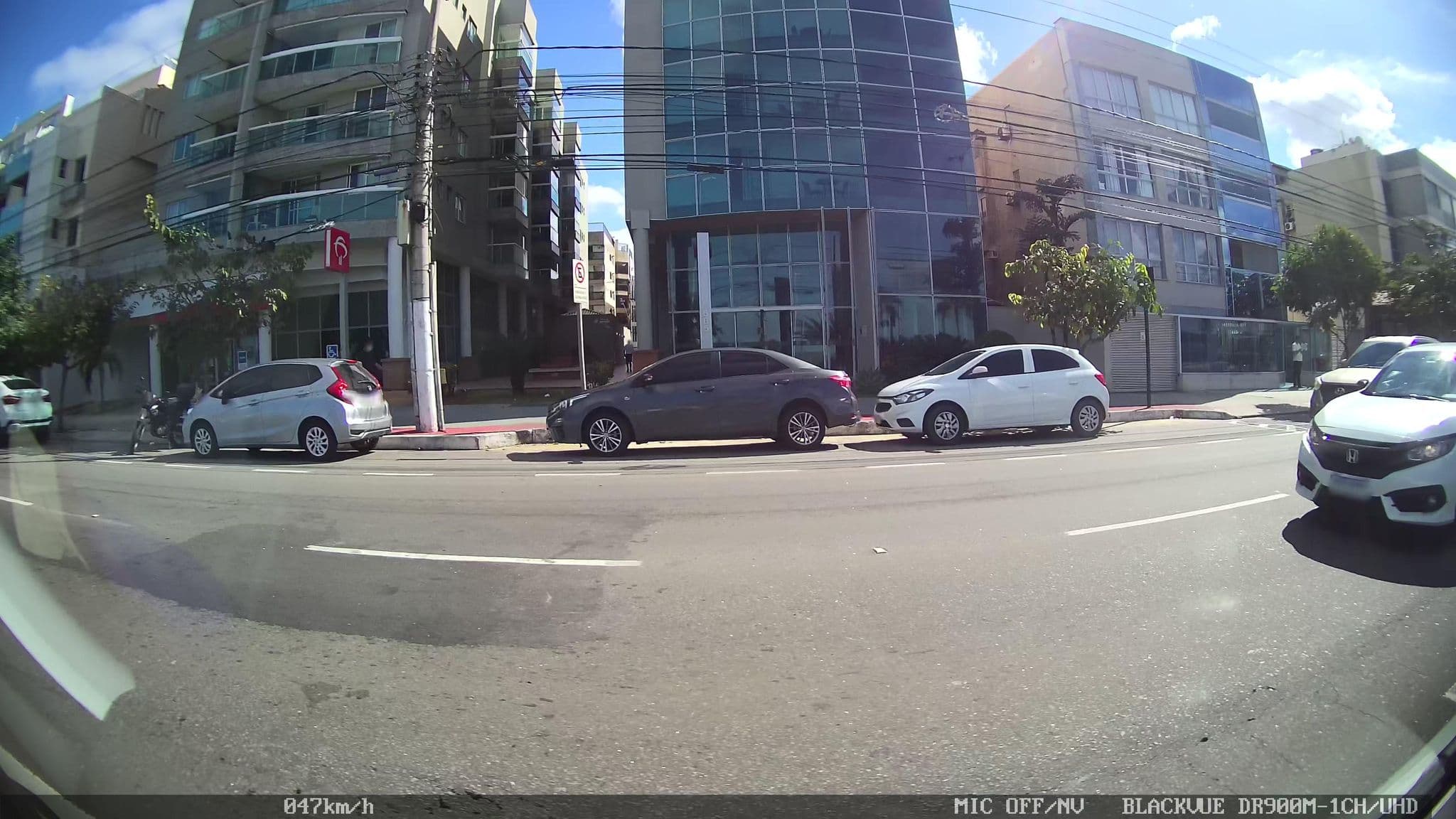 Street view near Bristol Alameda Vitória, Vila Velha — © kaart_2 (CC BY-SA · Mapillary)
