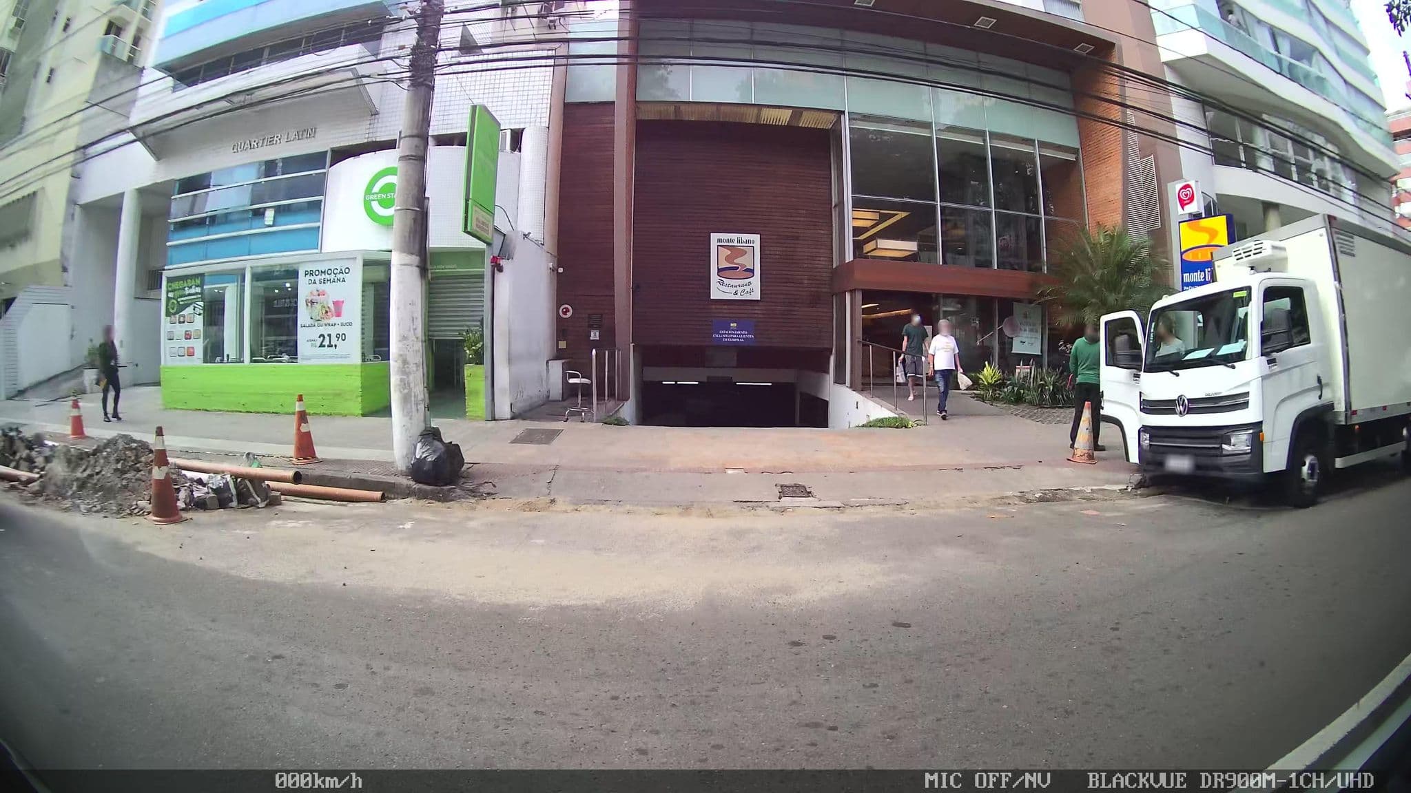 Street view near Bristol Quartier Latin, Vila Velha — © kaart_2 (CC BY-SA · Mapillary)