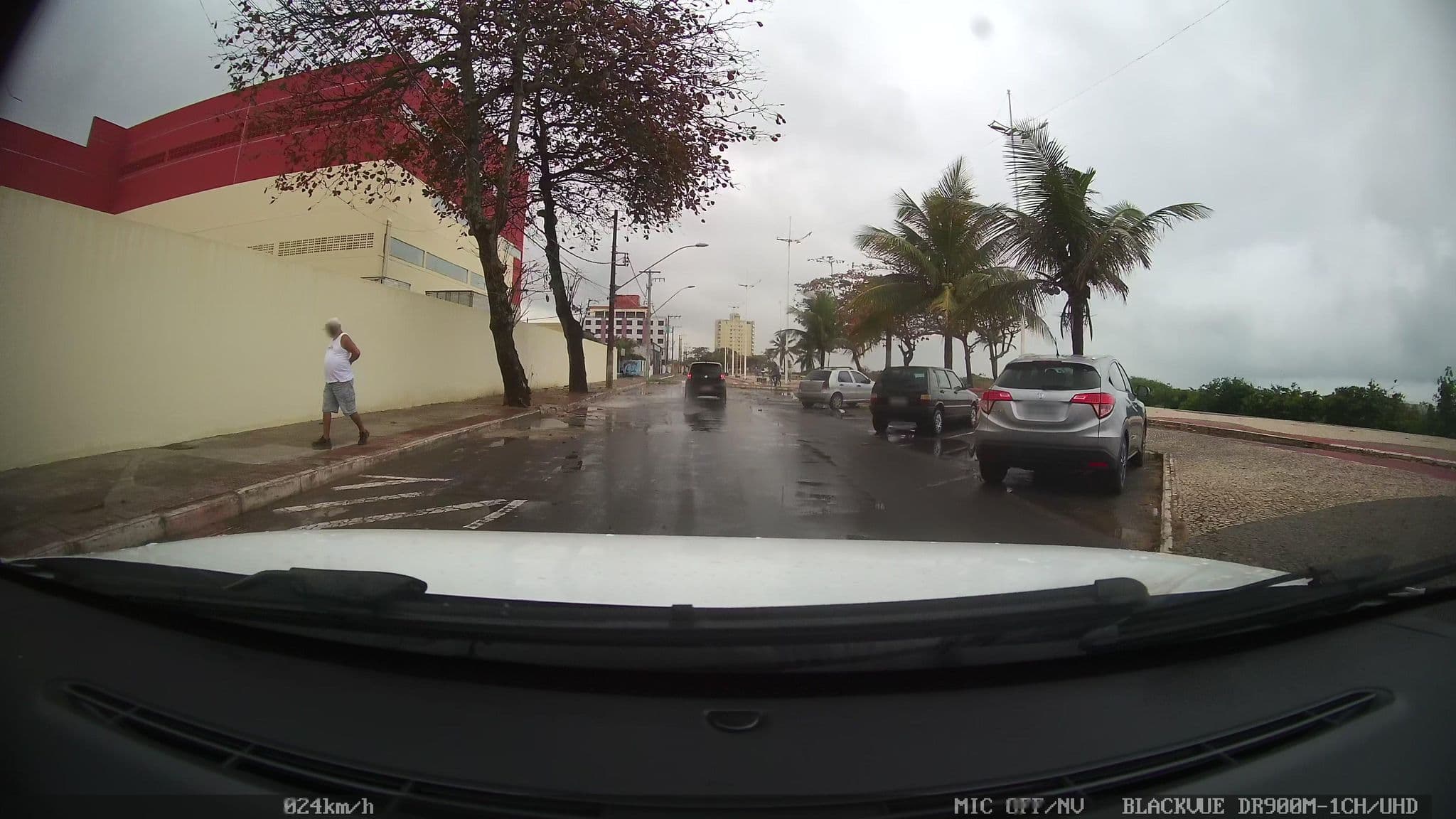 Street view near Pousada Aconchego Beira Mar, Serra — © kaart_2 (CC BY-SA · Mapillary)