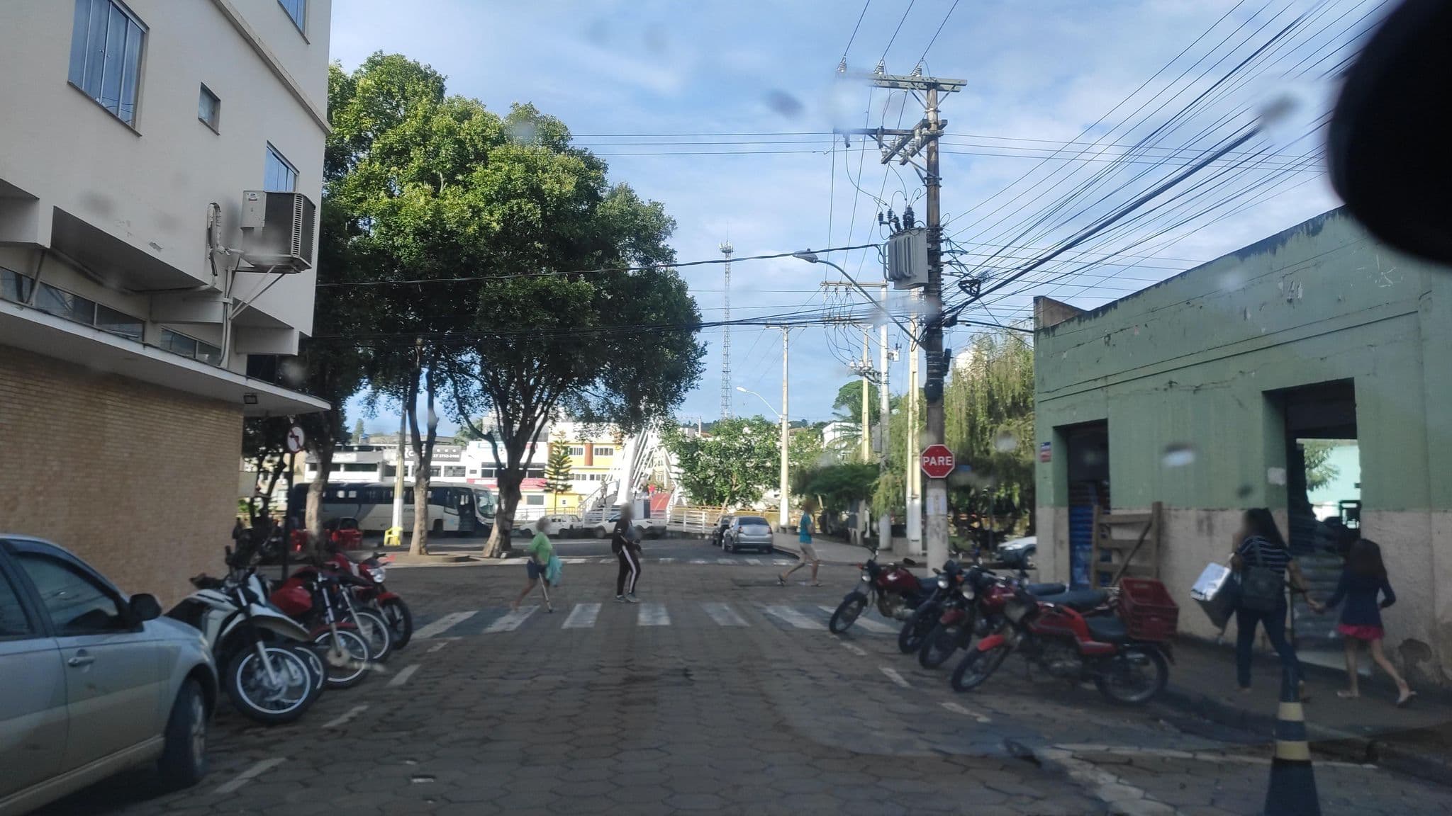 Street view near Hotel Candy Bar, Nova Venécia — © pitolas (CC BY-SA · Mapillary)