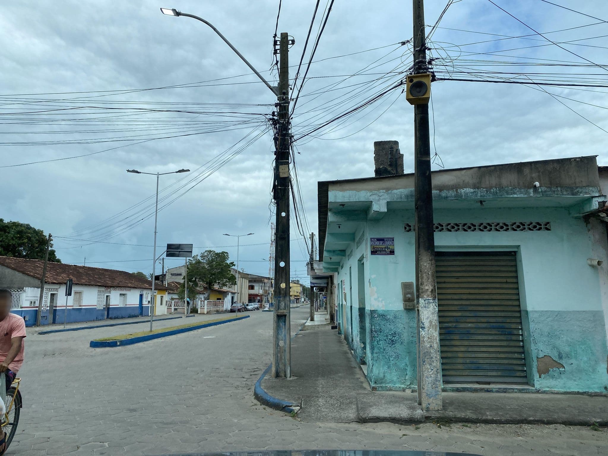 Street view near Hotel Savassi, Nova Viçosa — © qualhano (CC BY-SA · Mapillary)