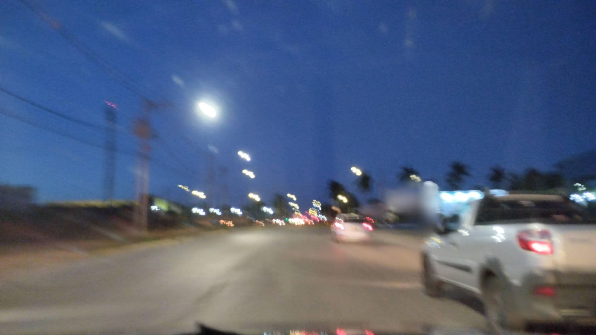 Street view near Oasis, Montes Claros — © Kaart_Local (CC BY-SA · Mapillary)
