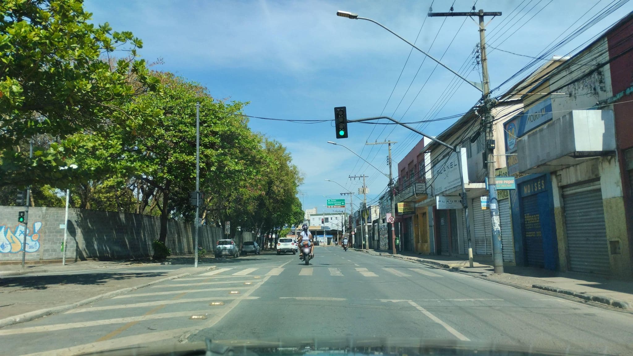 Street view near Hotel Porto Seguro, Montes Claros — © Kaart_Local (CC BY-SA · Mapillary)