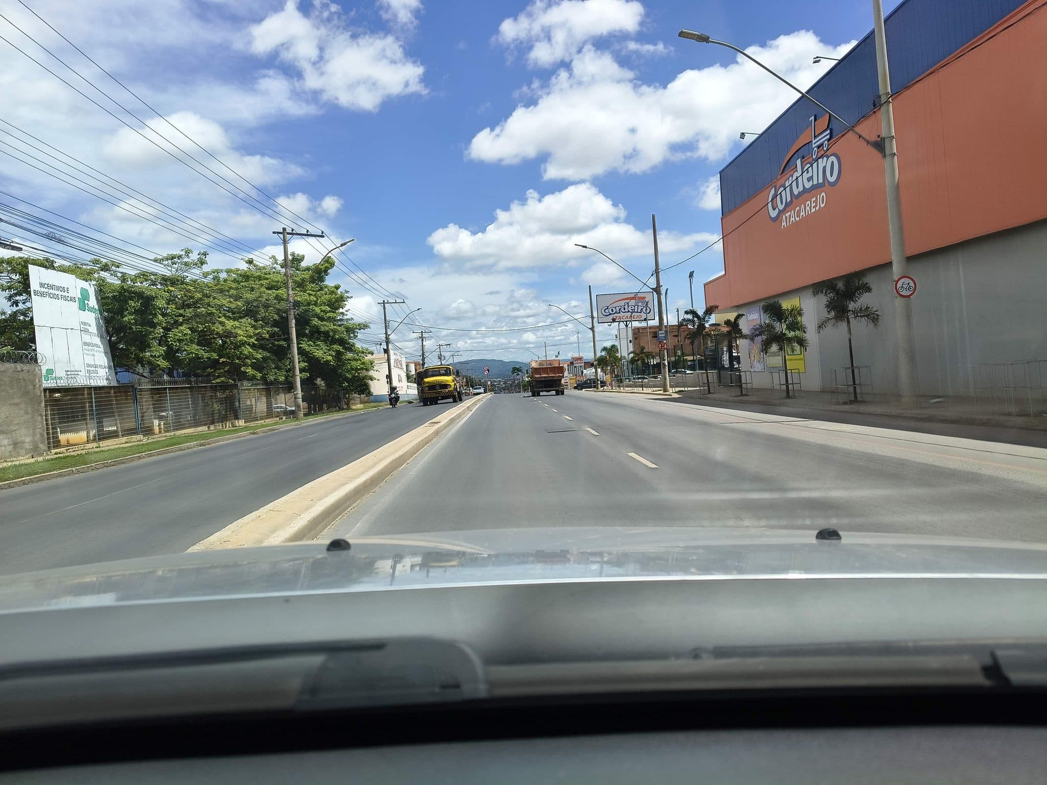 Street view near Nú Paraiso, Montes Claros — © nomondo (CC BY-SA · Mapillary)