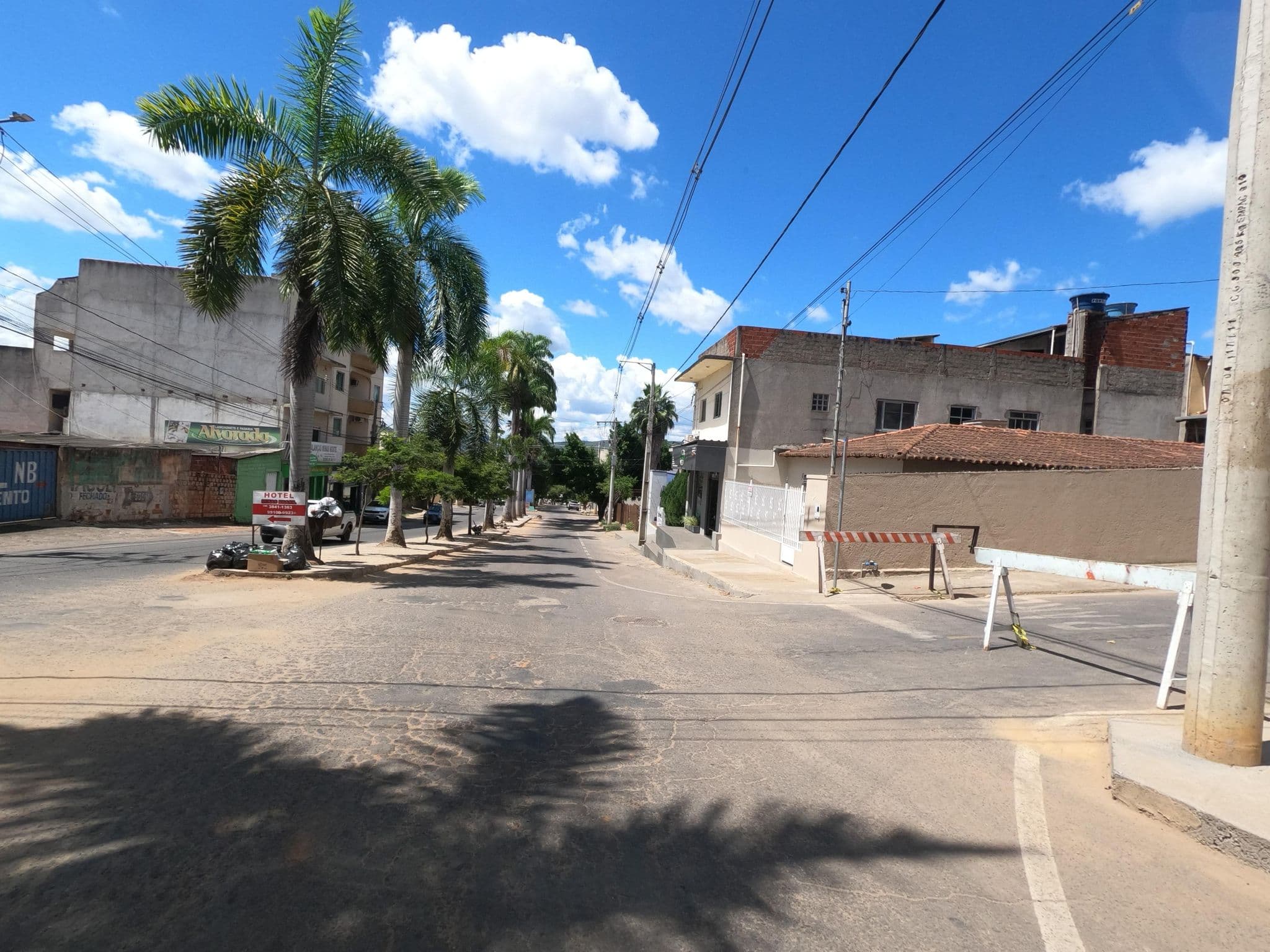 Street view near Master Hotel, Salinas — © MuitoAlemdasFronteiras (CC BY-SA · Mapillary)