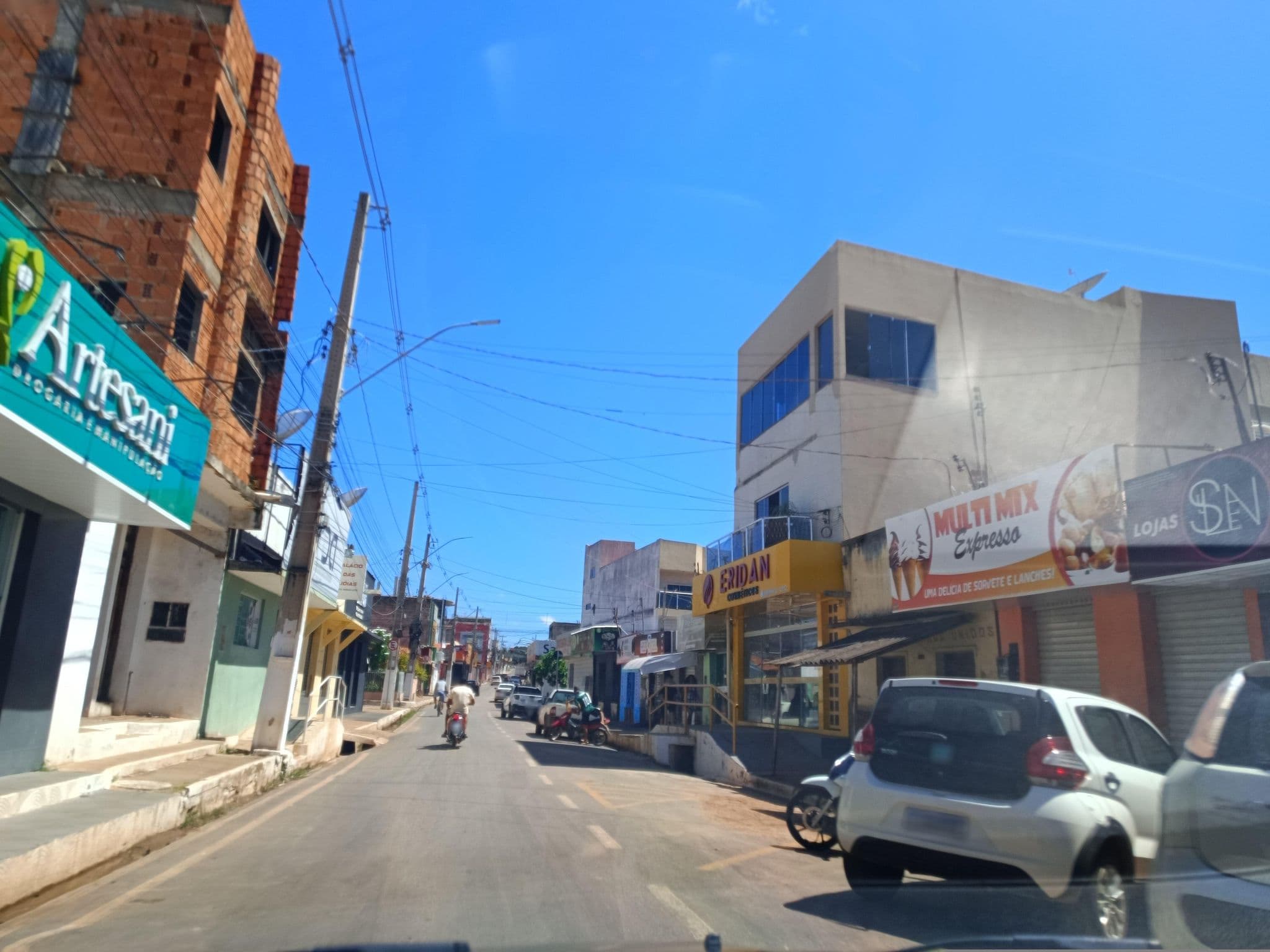 Street view near Hotel Central, Corrente — © felipedantas (CC BY-SA · Mapillary)