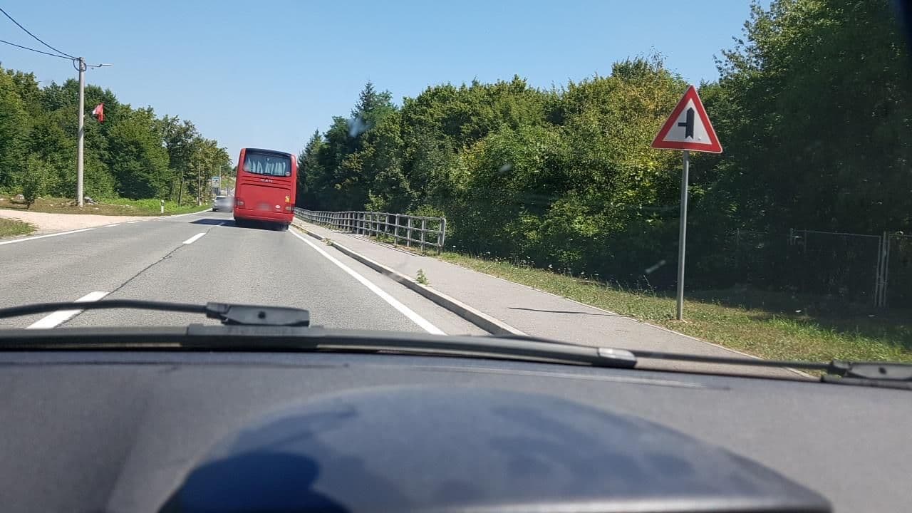 Street view near Rooms Luka, Slunj — © mik007 (CC BY-SA · Mapillary)