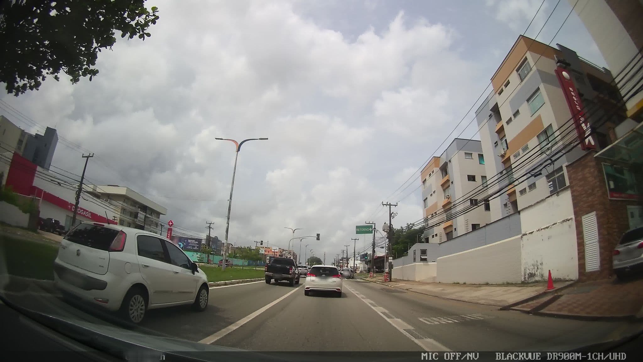 Street view near Hotel Nobile INN, São Luís — © kaart_1 (CC BY-SA · Mapillary)
