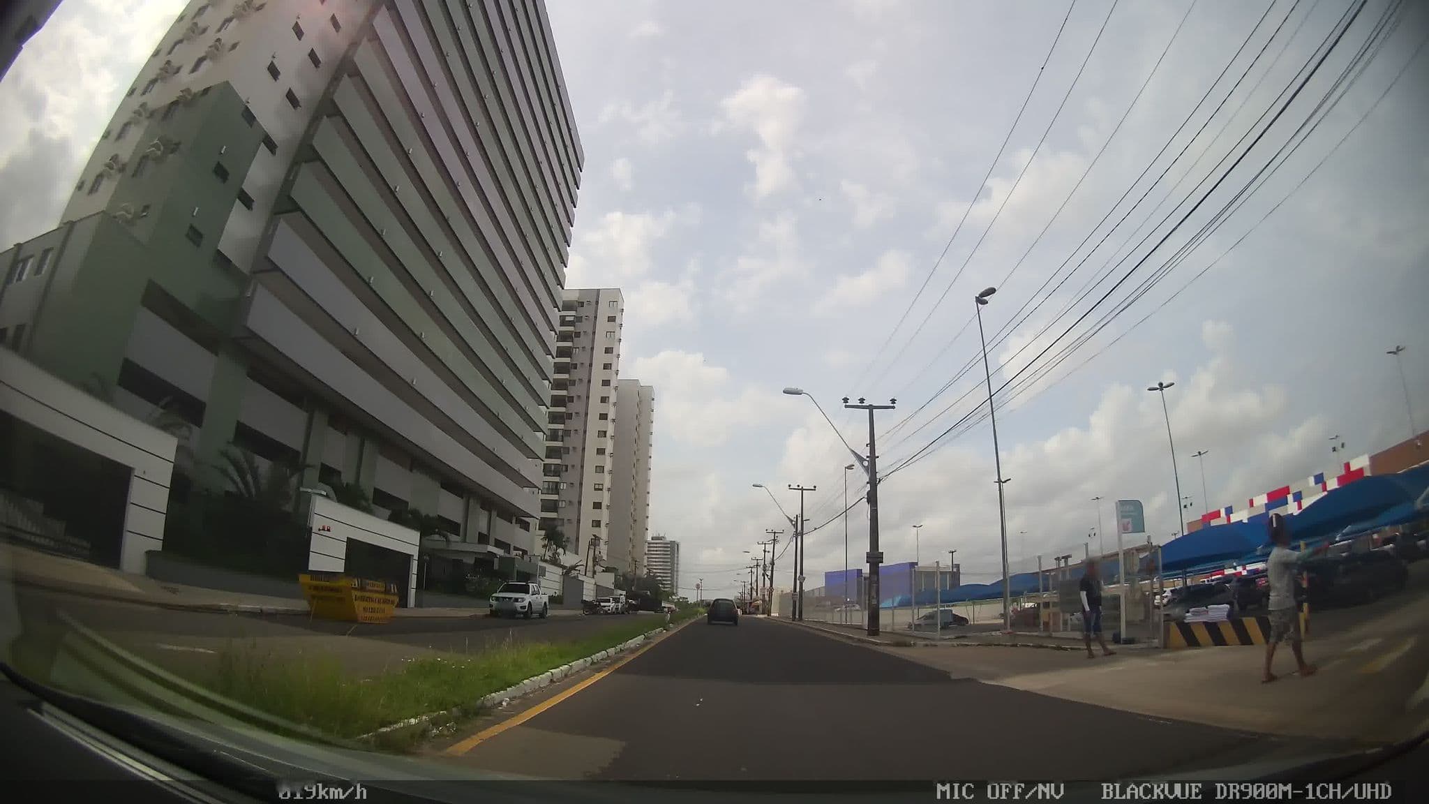 Street view near Hotel Mercuri São Luis Mont Blanc, São Luís — © kaart_1 (CC BY-SA · Mapillary)