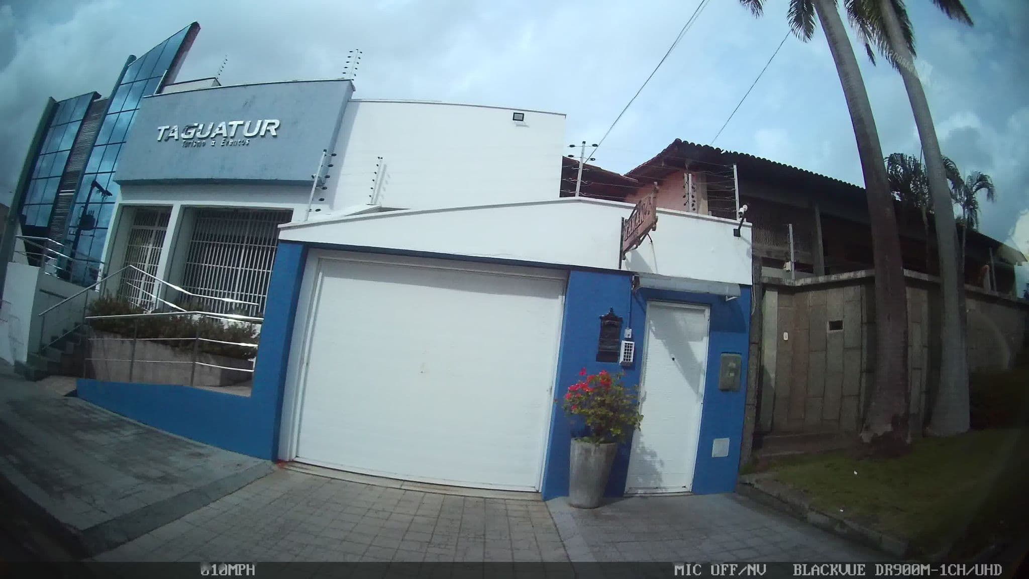 Street view near Tanan Hostel, São Luís — © kaart_1 (CC BY-SA · Mapillary)