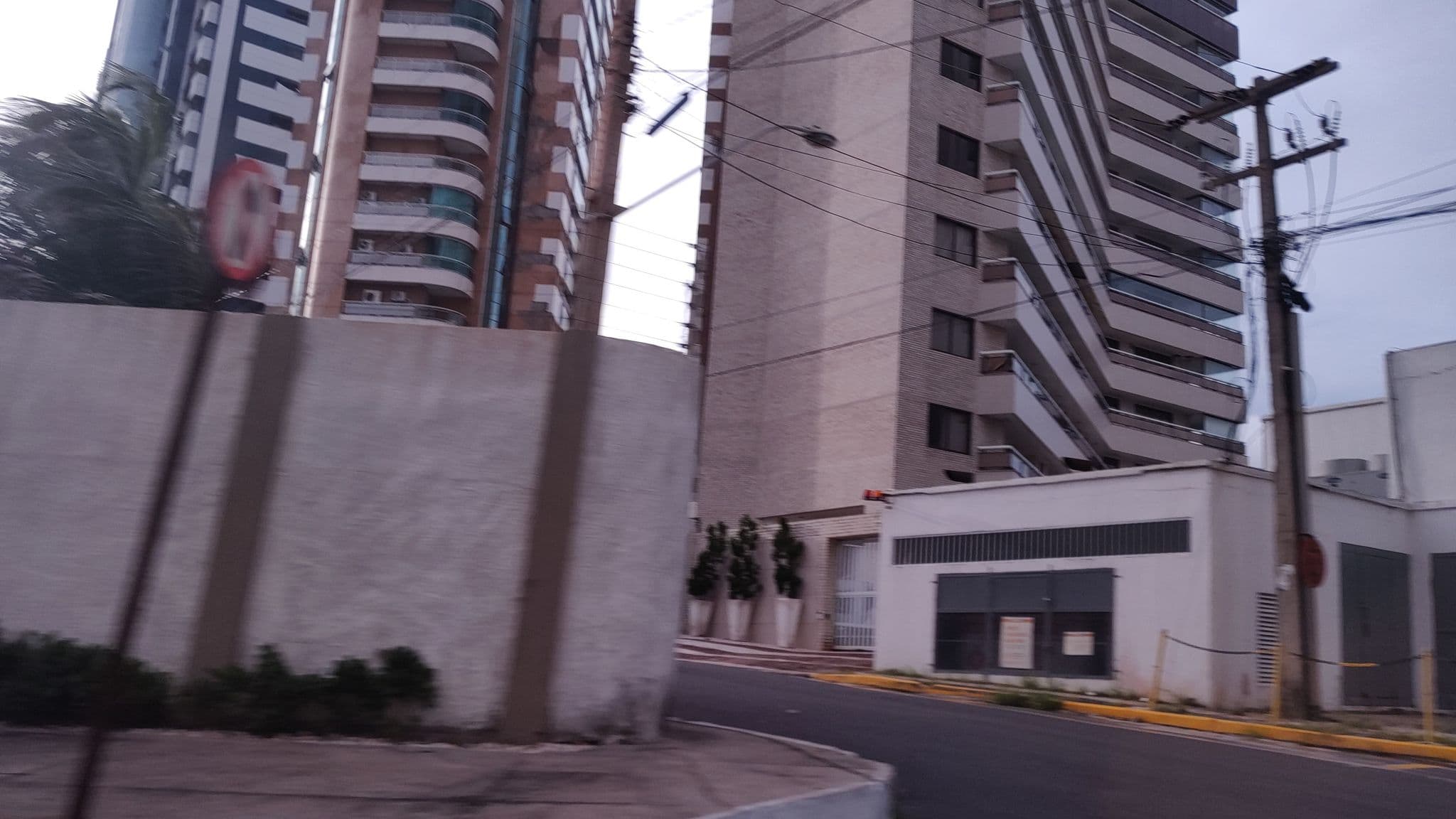 Street view near Restaurante Mearim Hotel Luzeiros, São Luís — © chicocvenancio (CC BY-SA · Mapillary)