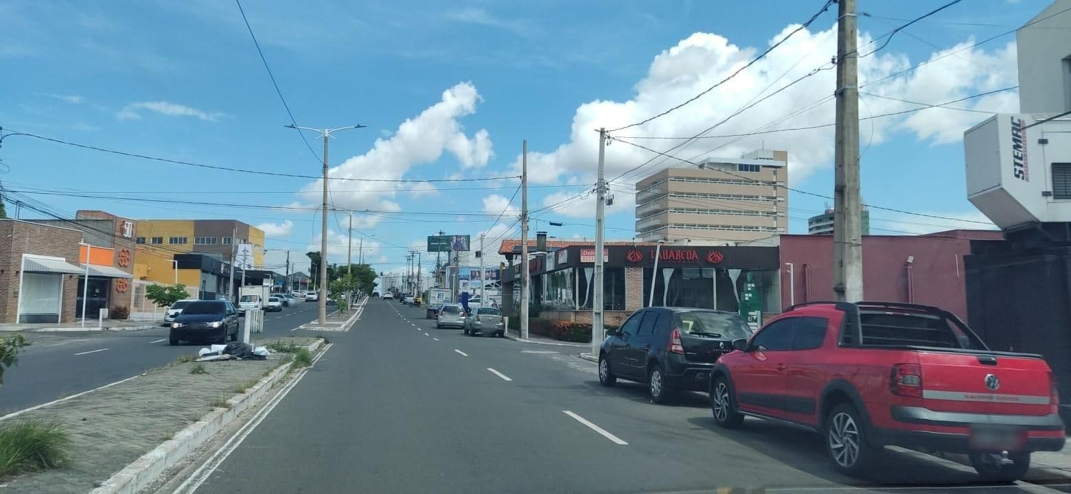Street view near Hotelo Pousada Universitario, Teresina — © felipedantas (CC BY-SA · Mapillary)