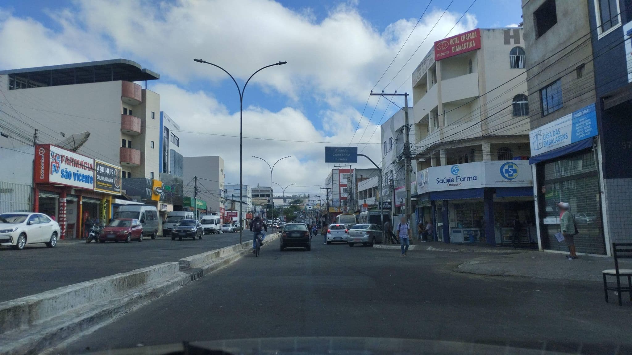 Street view near Hotel Londre, Vitória da Conquista — © Kaart_Local (CC BY-SA · Mapillary)