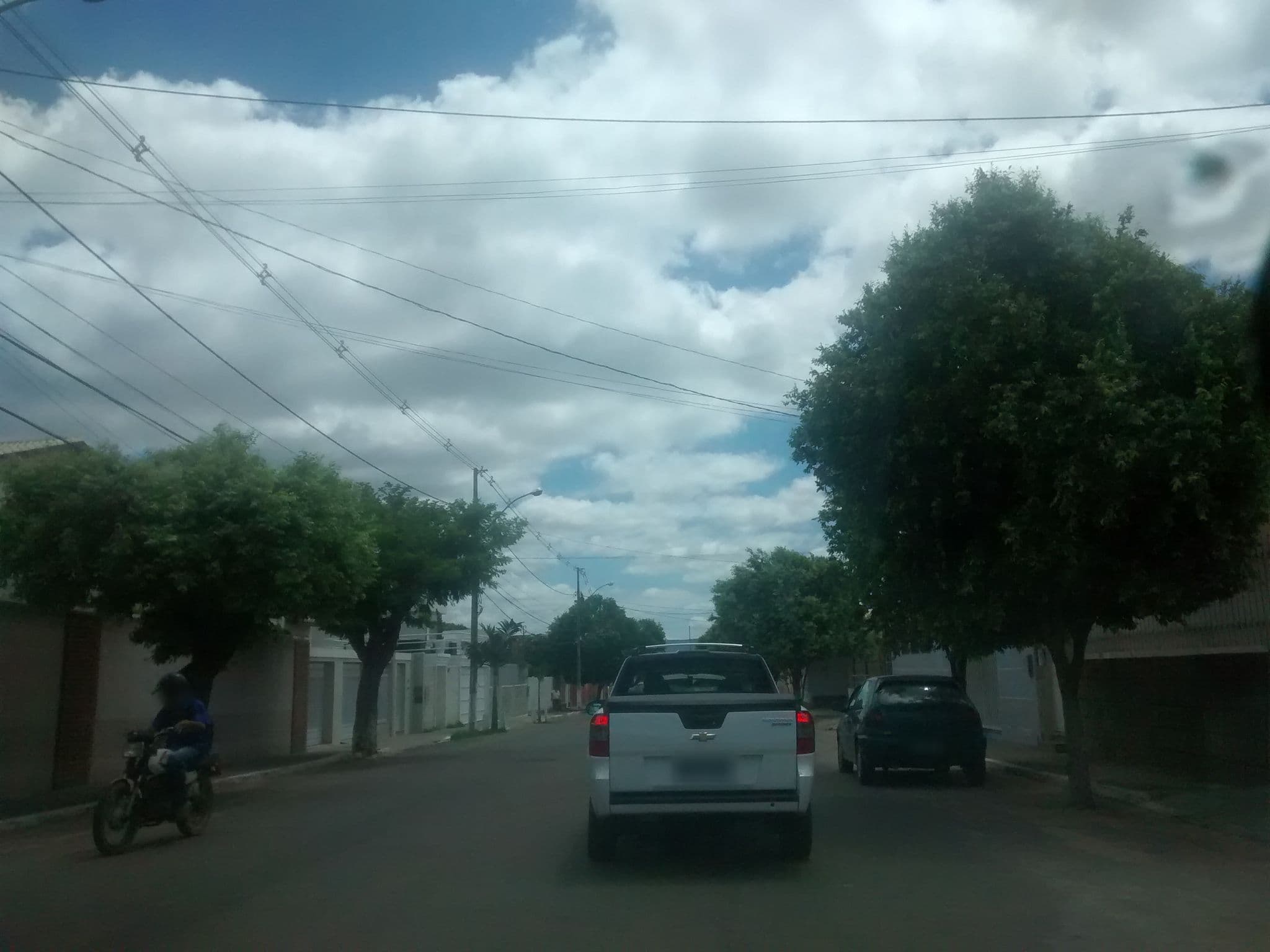 Street view near Casa Branca Hotel, Brumado — © wille (CC BY-SA · Mapillary)