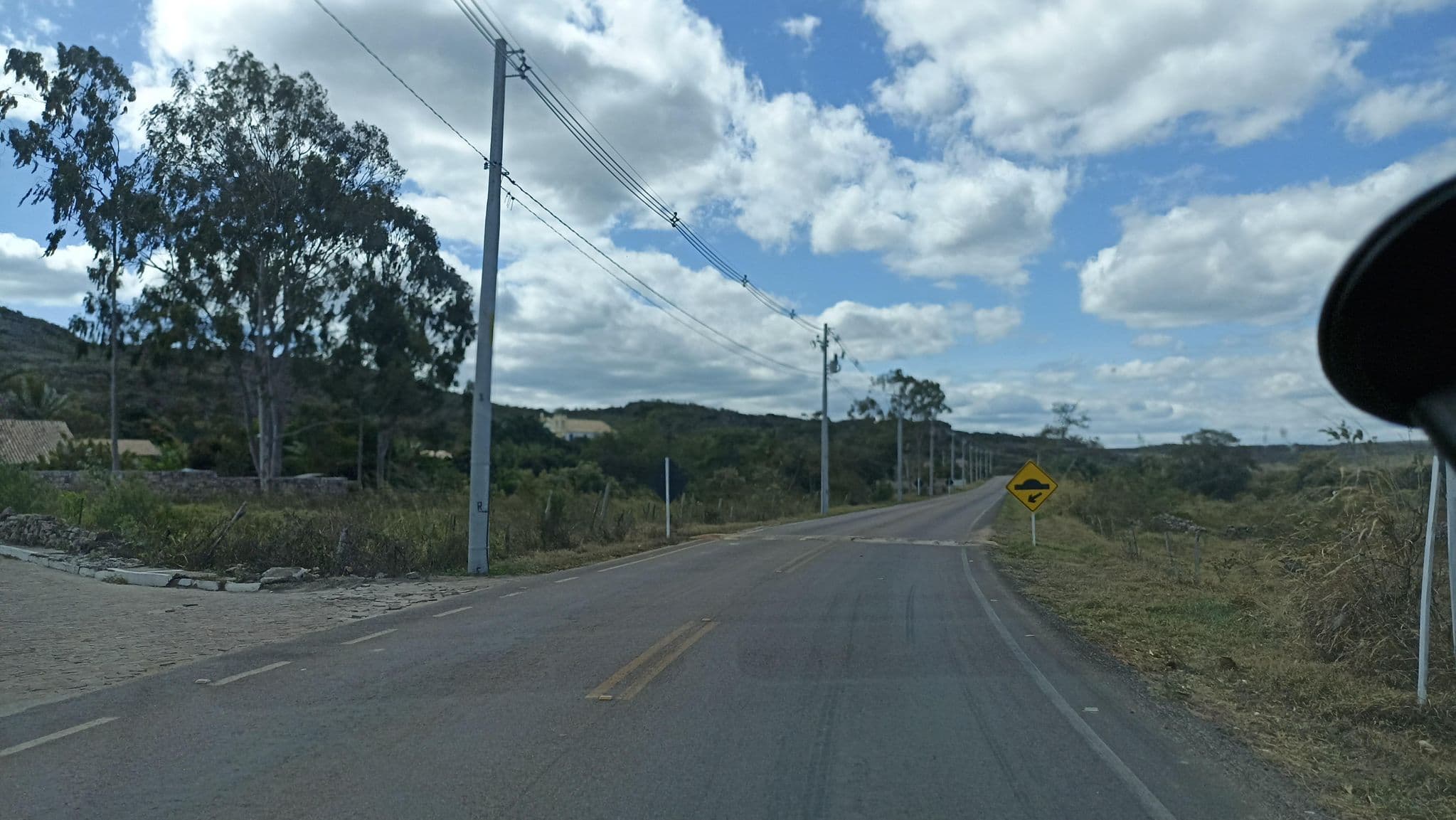 Street view near Pousada Primavera, Mucugê — © MuitoAlemdasFronteiras (CC BY-SA · Mapillary)