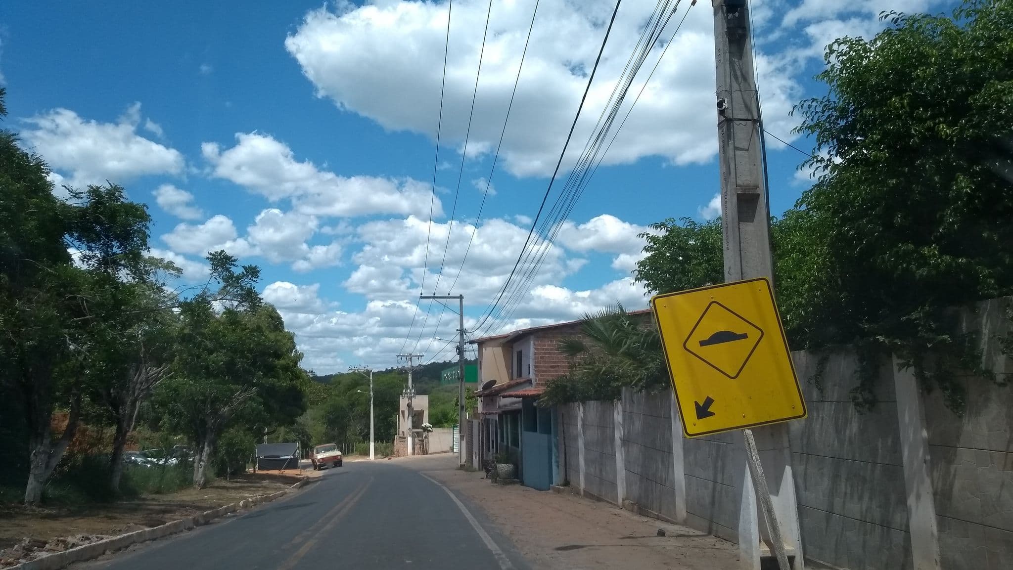 Street view near Pousada das Árvores, Lençóis — © wille (CC BY-SA · Mapillary)