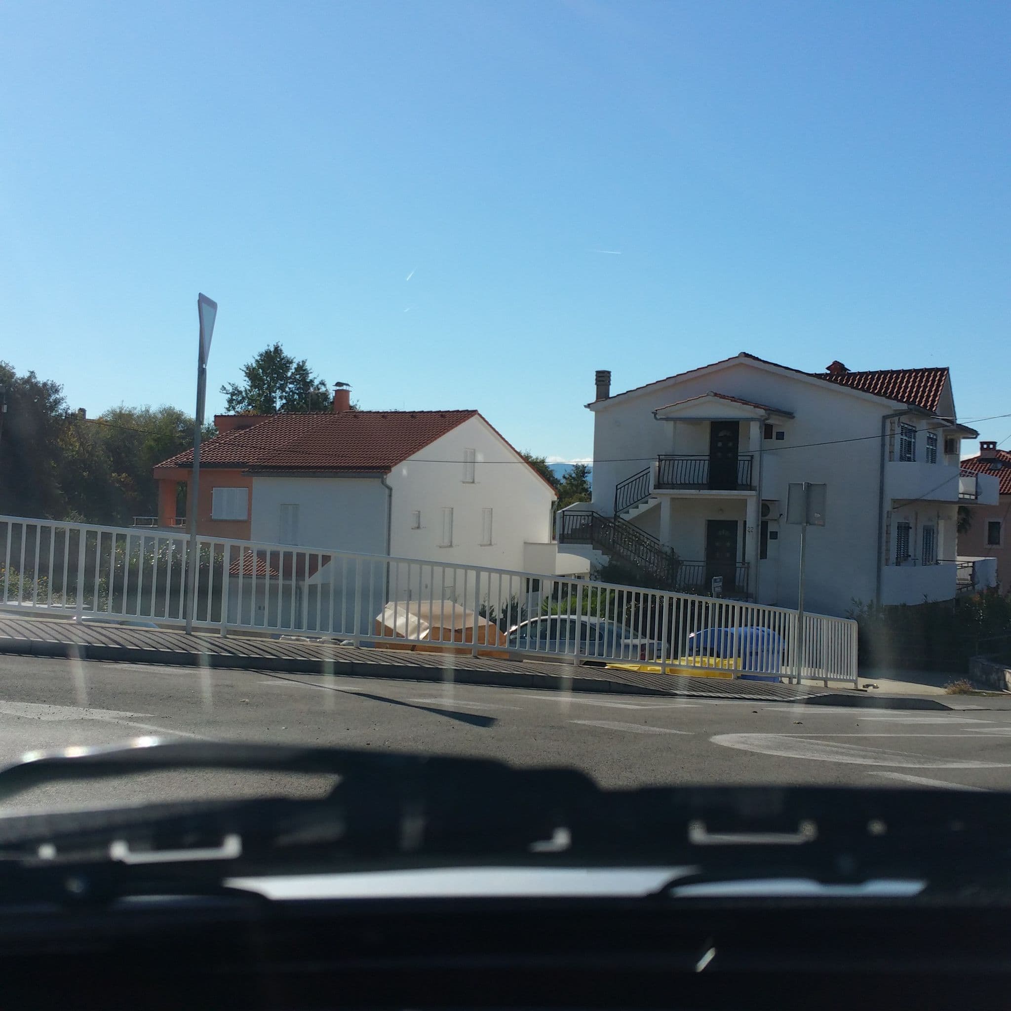 Street view near Bella Vista, Njivice — © kalle385 (CC BY-SA · Mapillary)